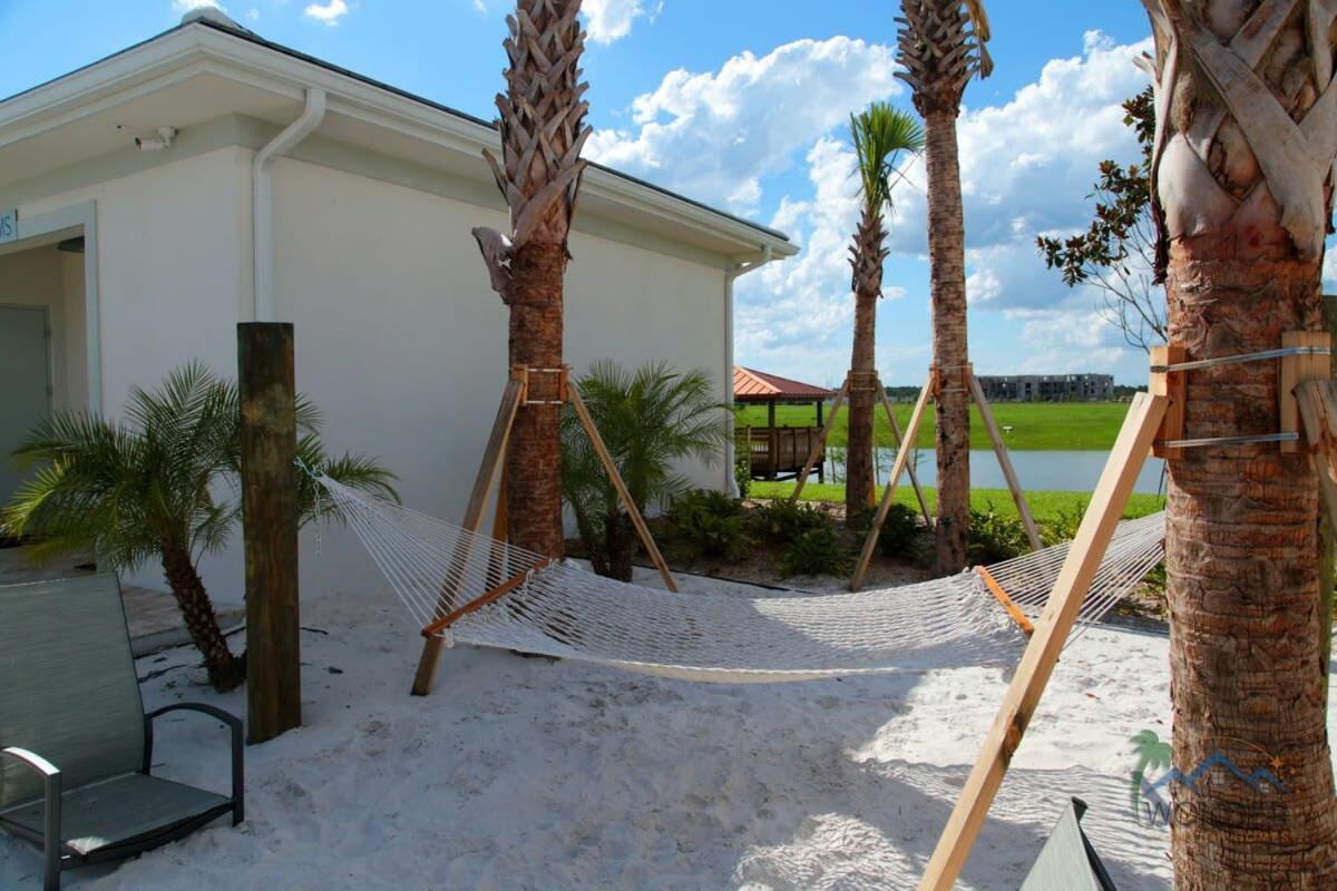 Five Bedrooms With Pool 4851