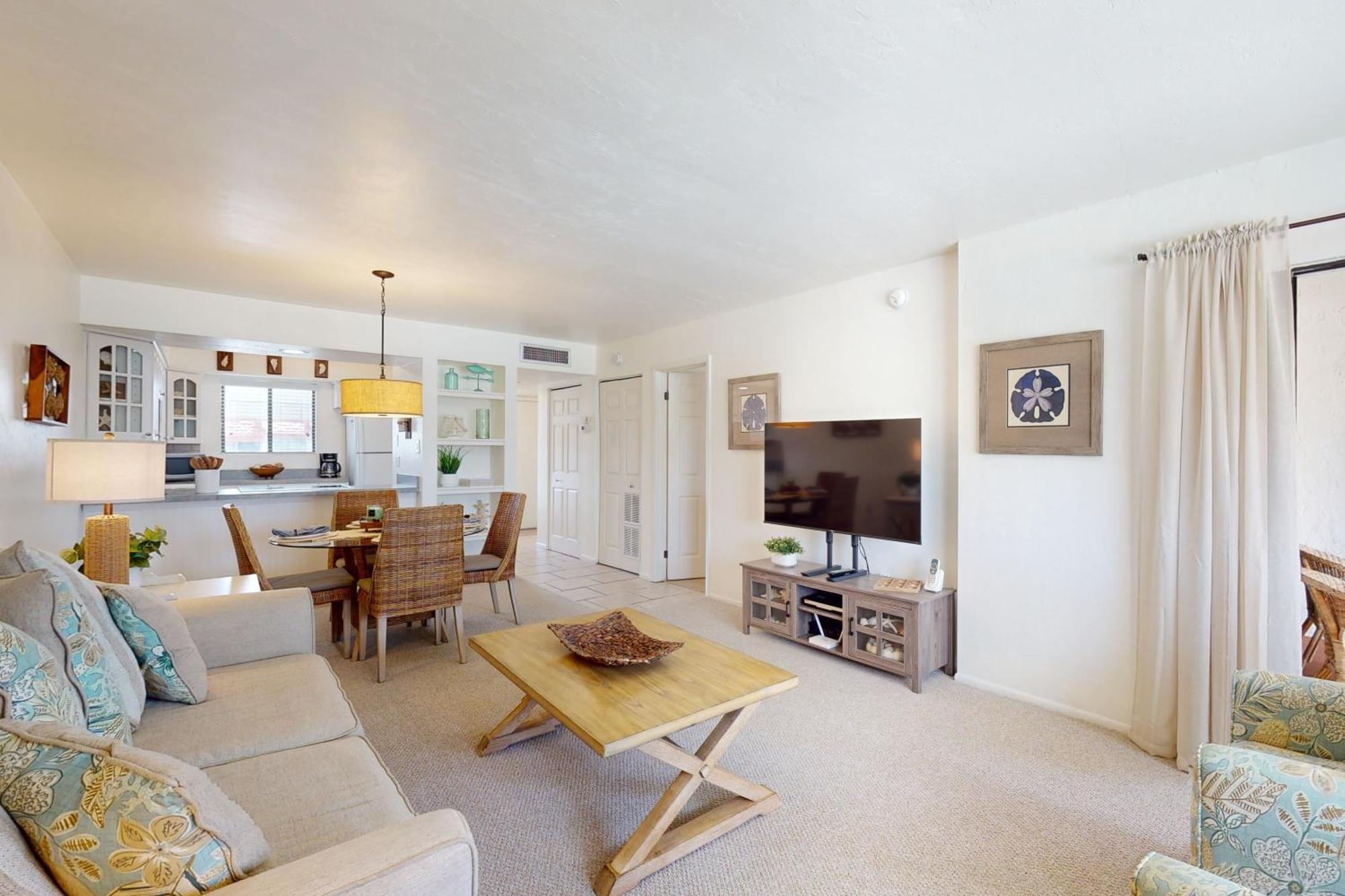 Runaway Bay Apartment *