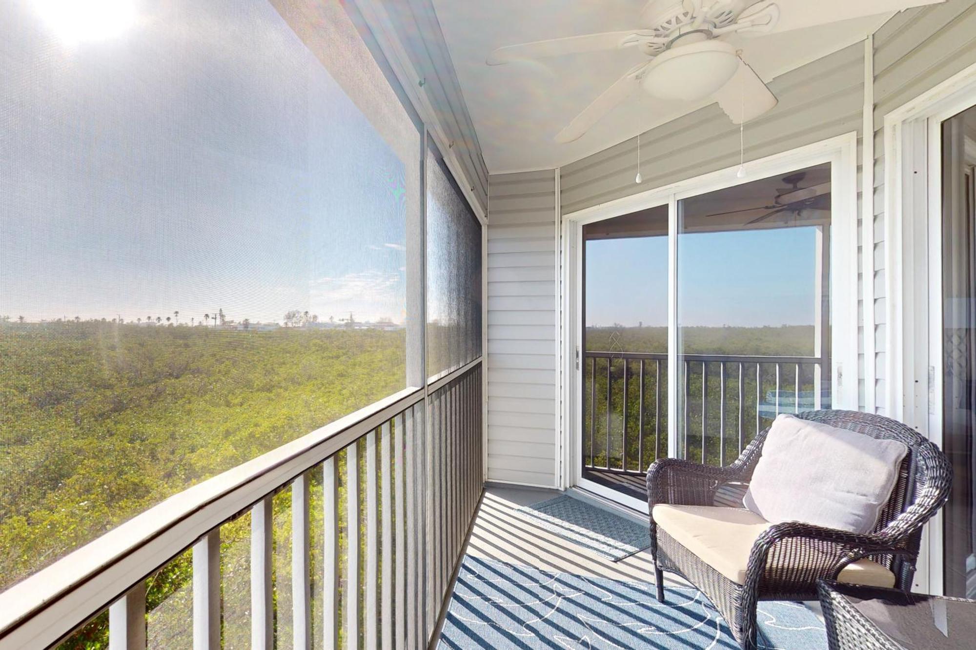 Apartment Sandy Pointe