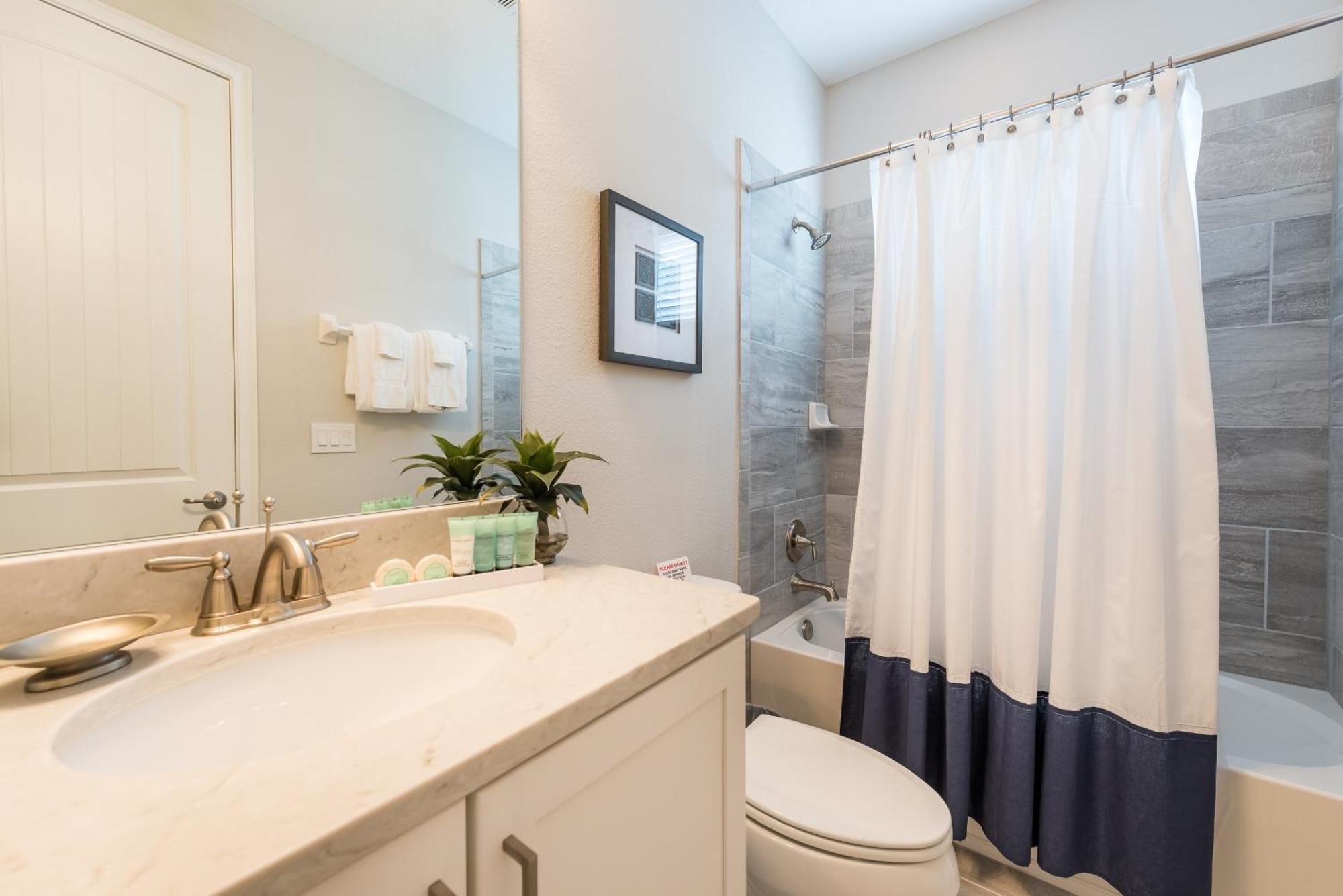 Radiant With Private Pool Near By Rentyl - 7676f Orlando