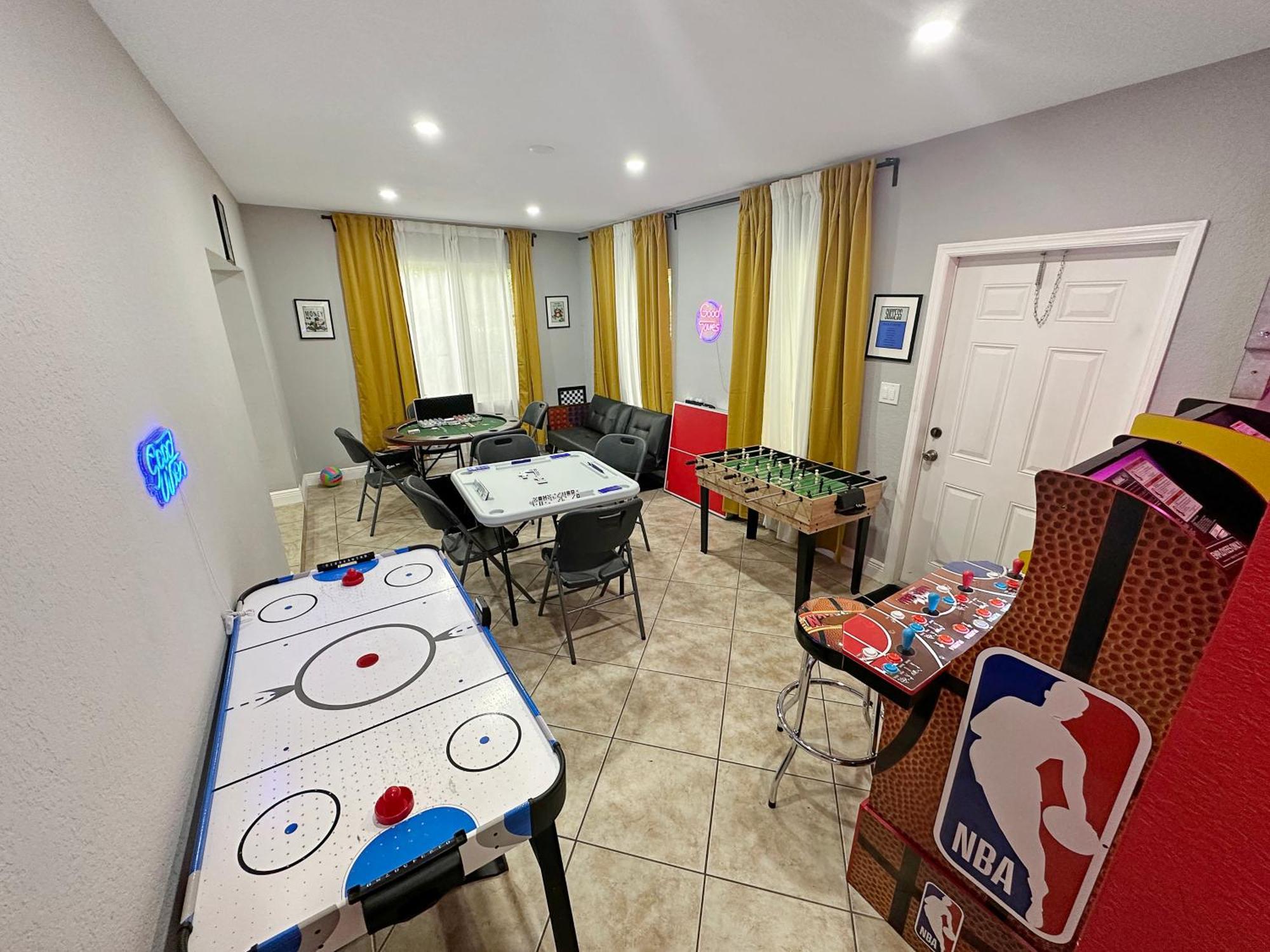 Holiday home Coastal Escape: Luxury Retreat With Game & Access
