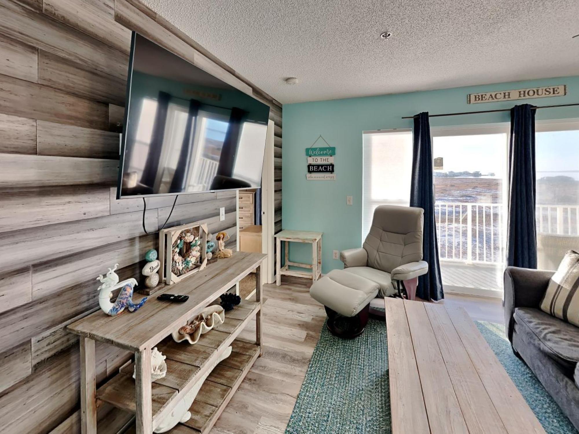 Amazing In With Outdoor Swimming Pool And 3 Bedrooms Apartment *