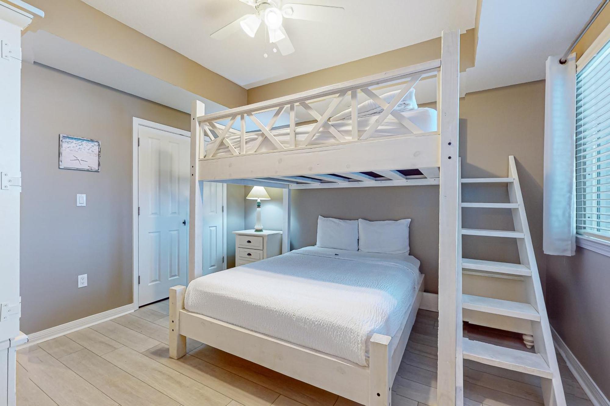 Destin West Gulfside 216 *