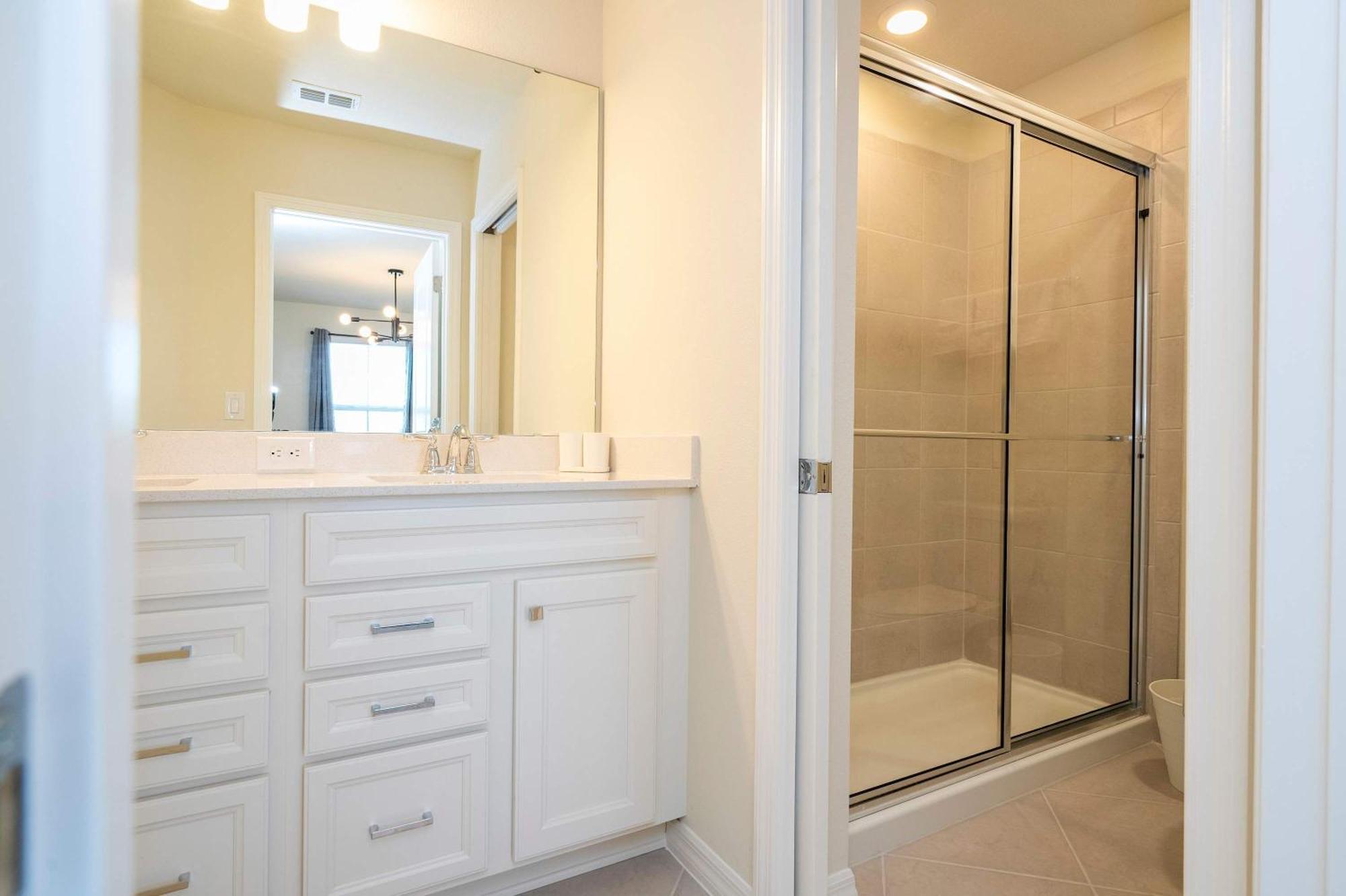Luxury 7bd Close To With Pool And At Windsor Cay 16218 Orlando