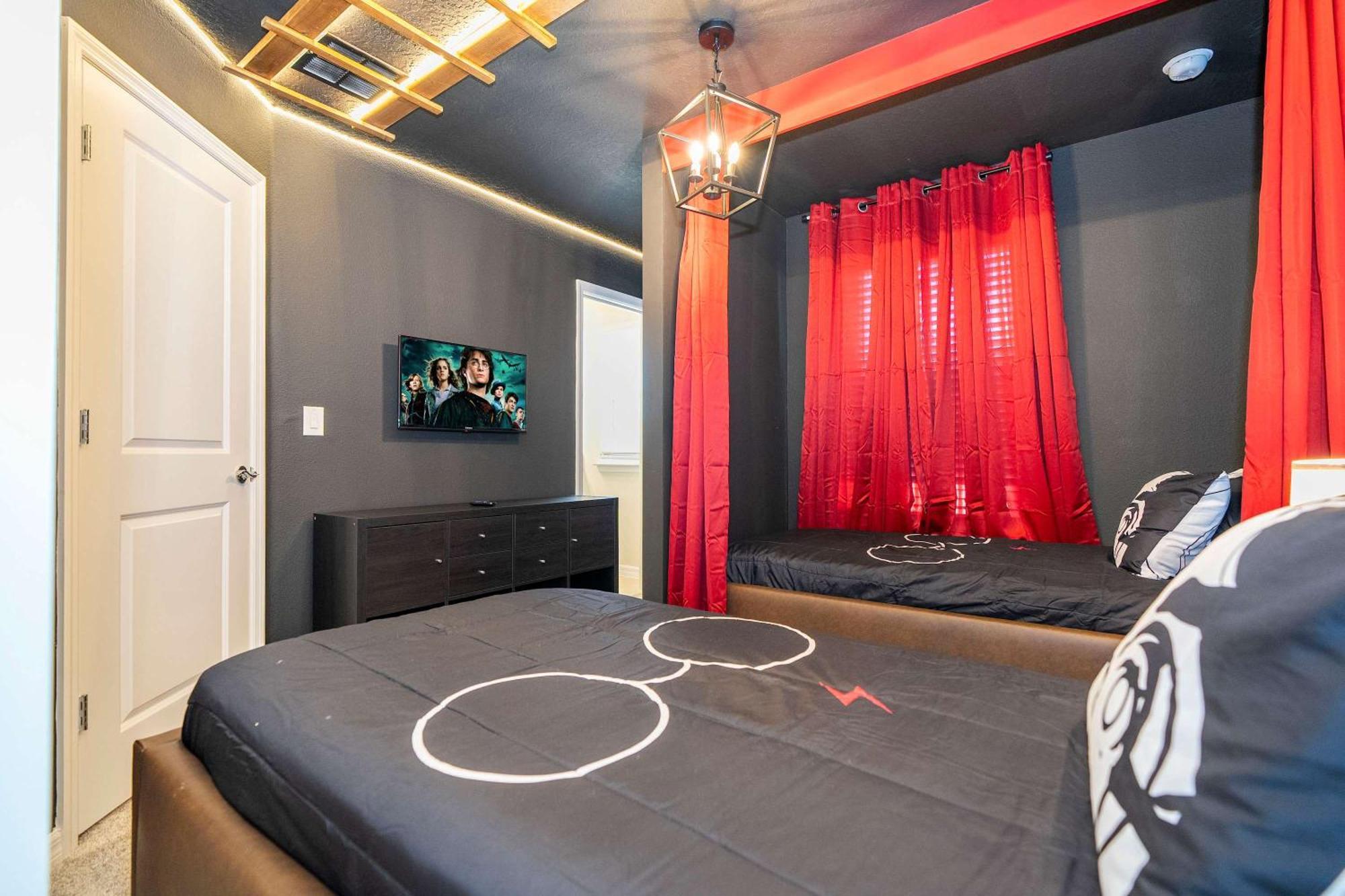 Luxury 7bd Close To With Pool And At Windsor Cay 16218 * Orlando