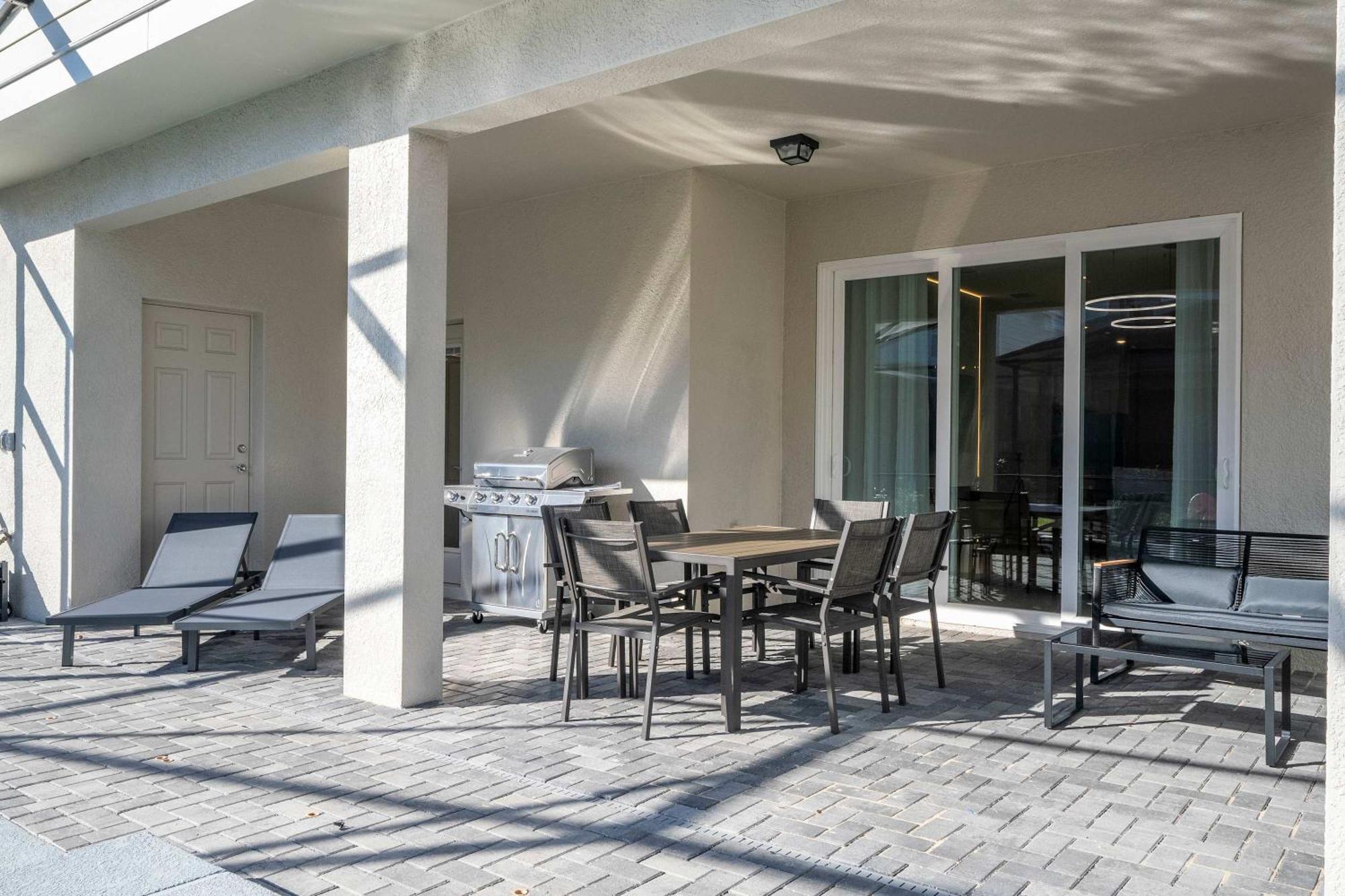 Luxury 7bd Close To With Pool And At Windsor Cay 16218 Holiday home