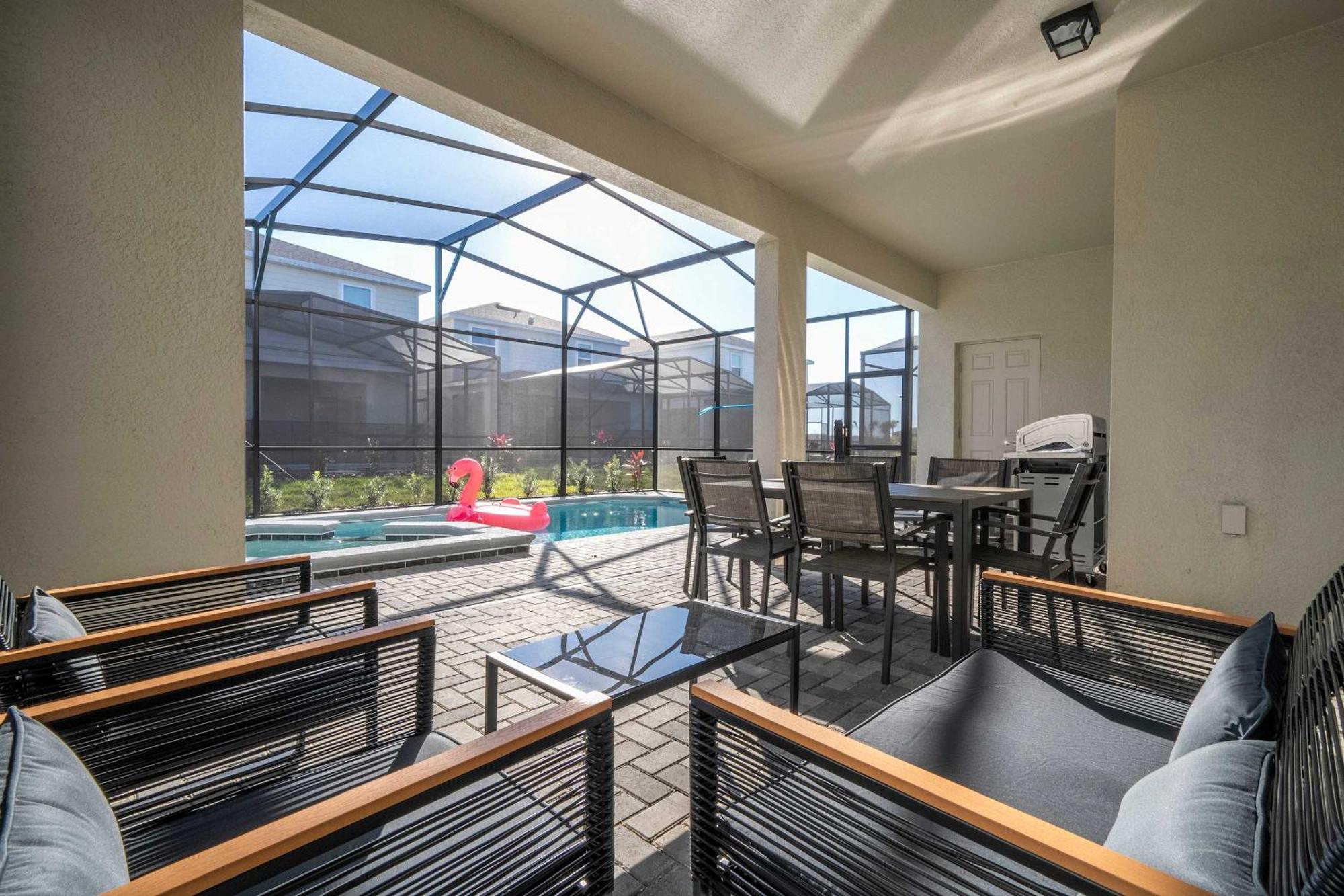 Luxury 7bd Close To With Pool And At Windsor Cay 16218 Orlando