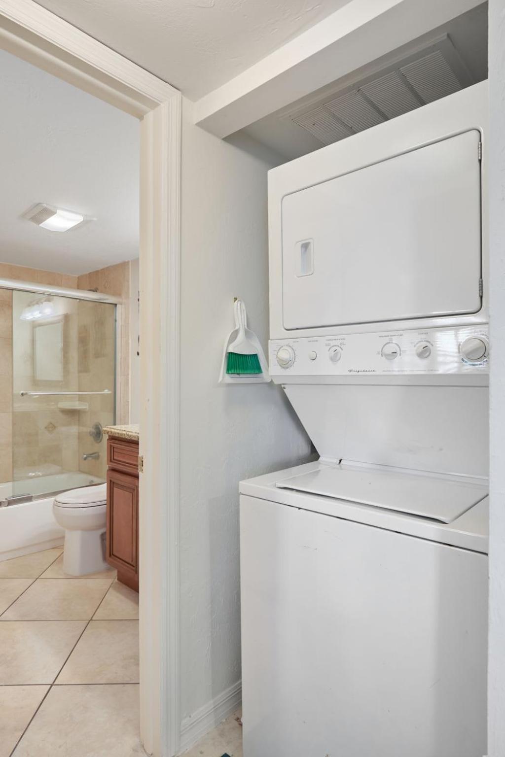 Gorgeous Gulf Front At Pointe Santo Great Amenities Holiday home