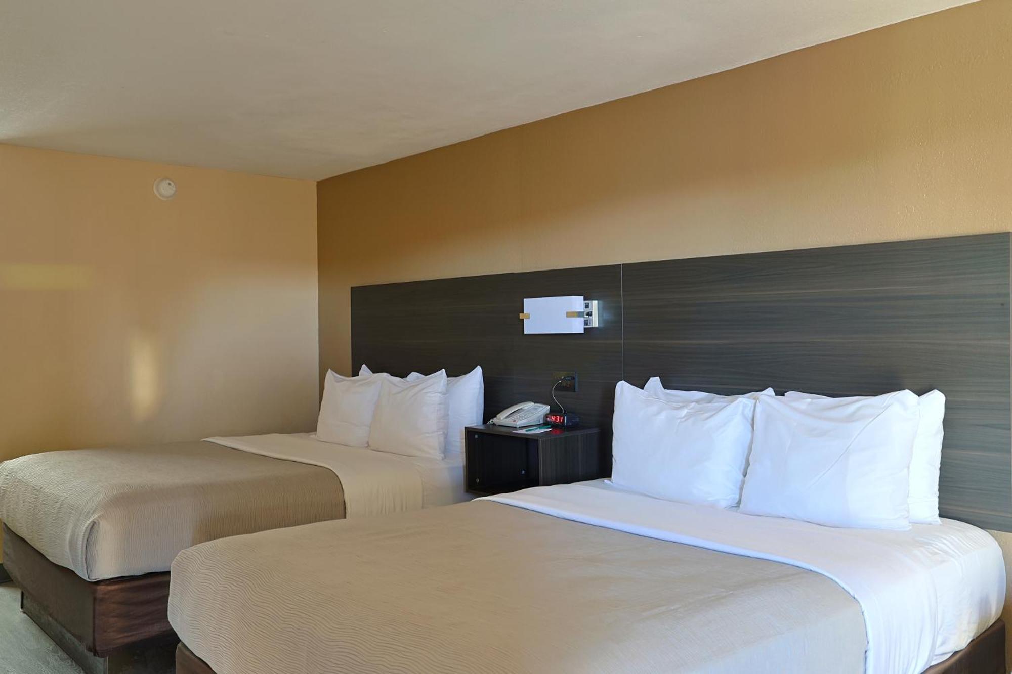 Quality Kennedy Space Center Inn 2*