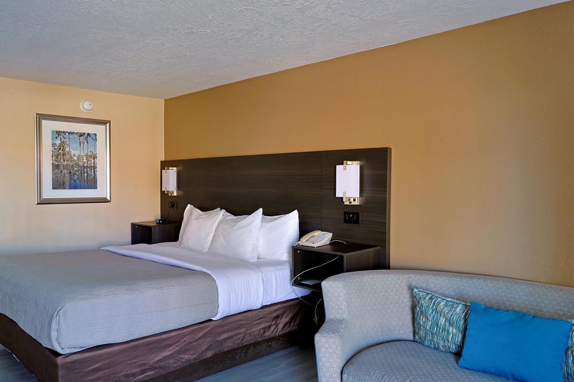 Quality Kennedy Space Center Inn