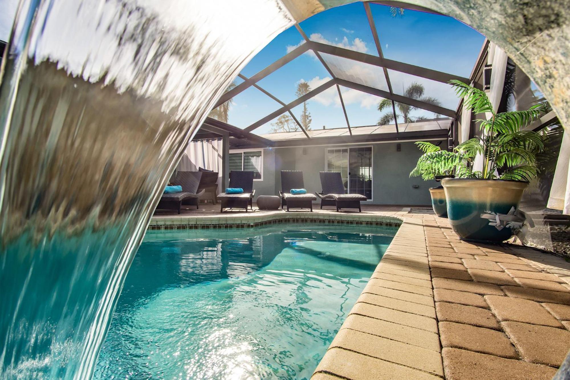 Luxury Zen Den With Heated Pool Just Off Siesta Key Sarasota