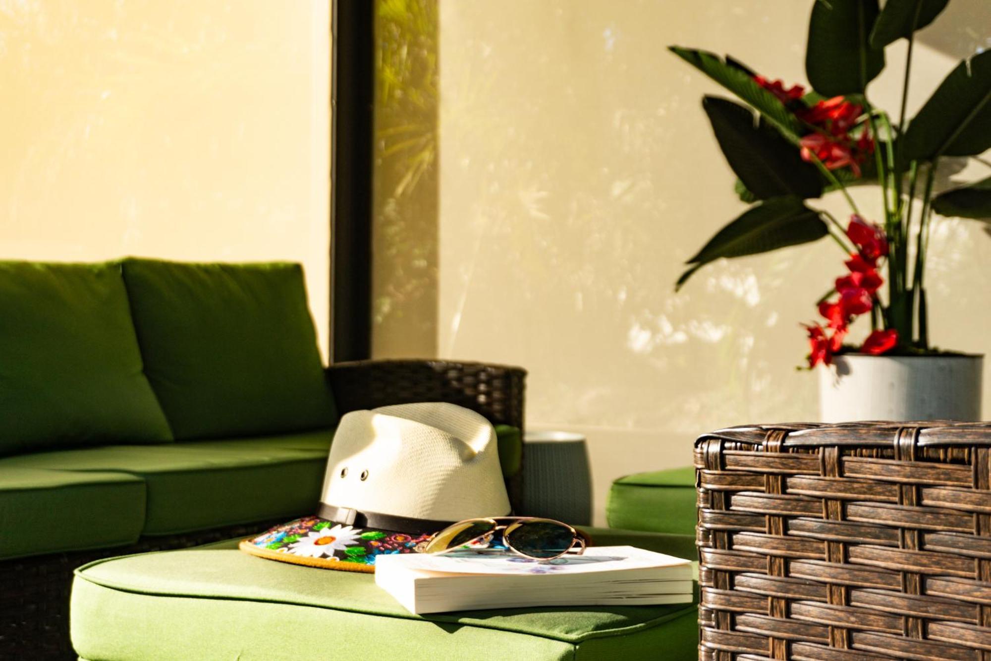 Luxury Zen Den With Heated Pool Just Off Siesta Key Apartment