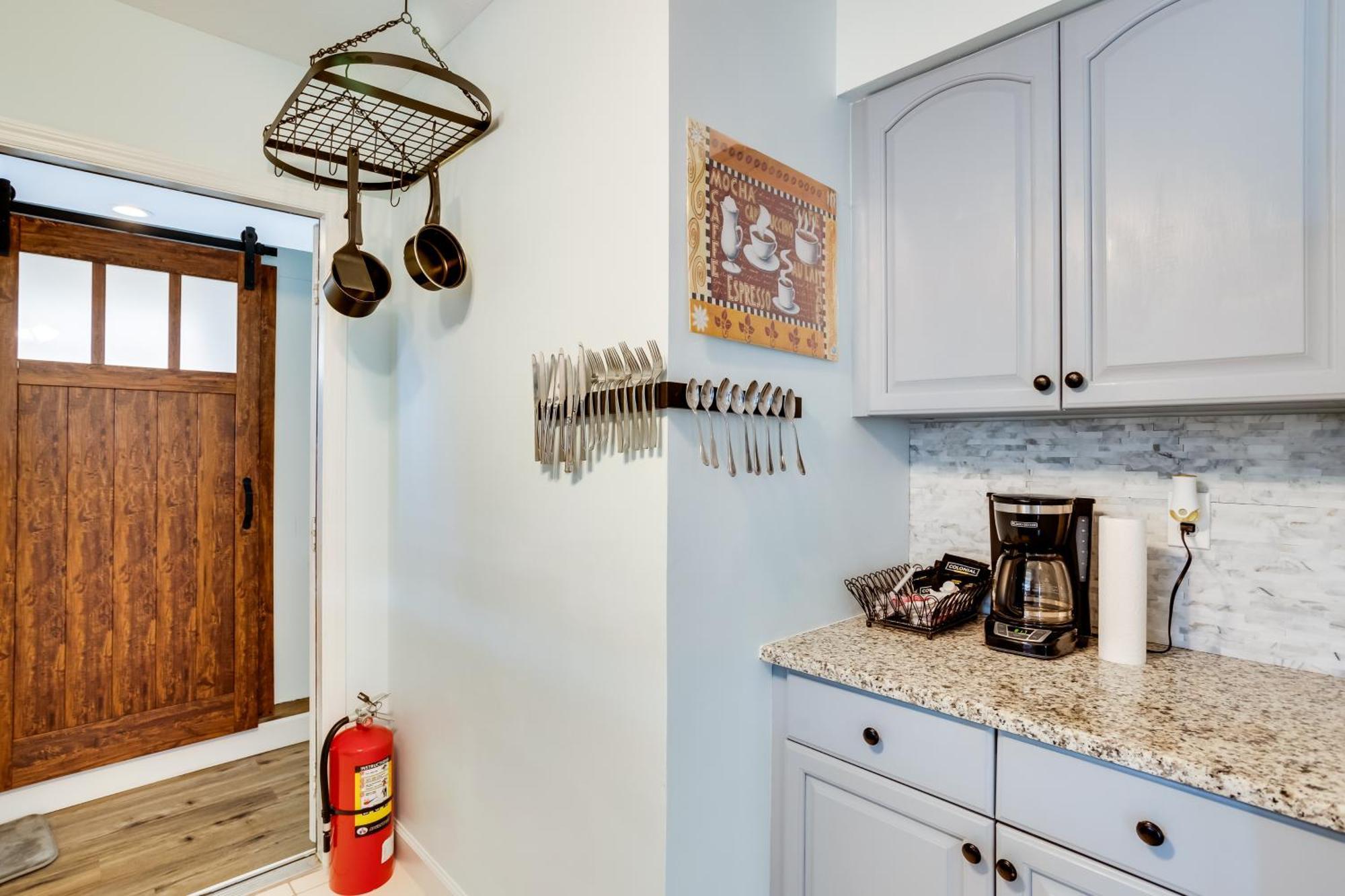 Pet-friendly Vacation With Fenced Yard Holiday home