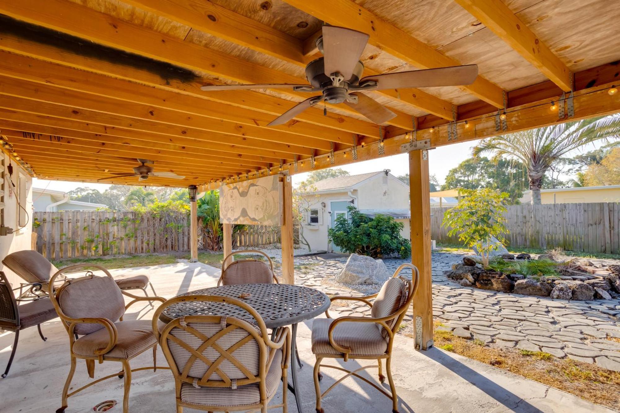 Pet-friendly Vacation With Fenced Yard Holiday home Stuart