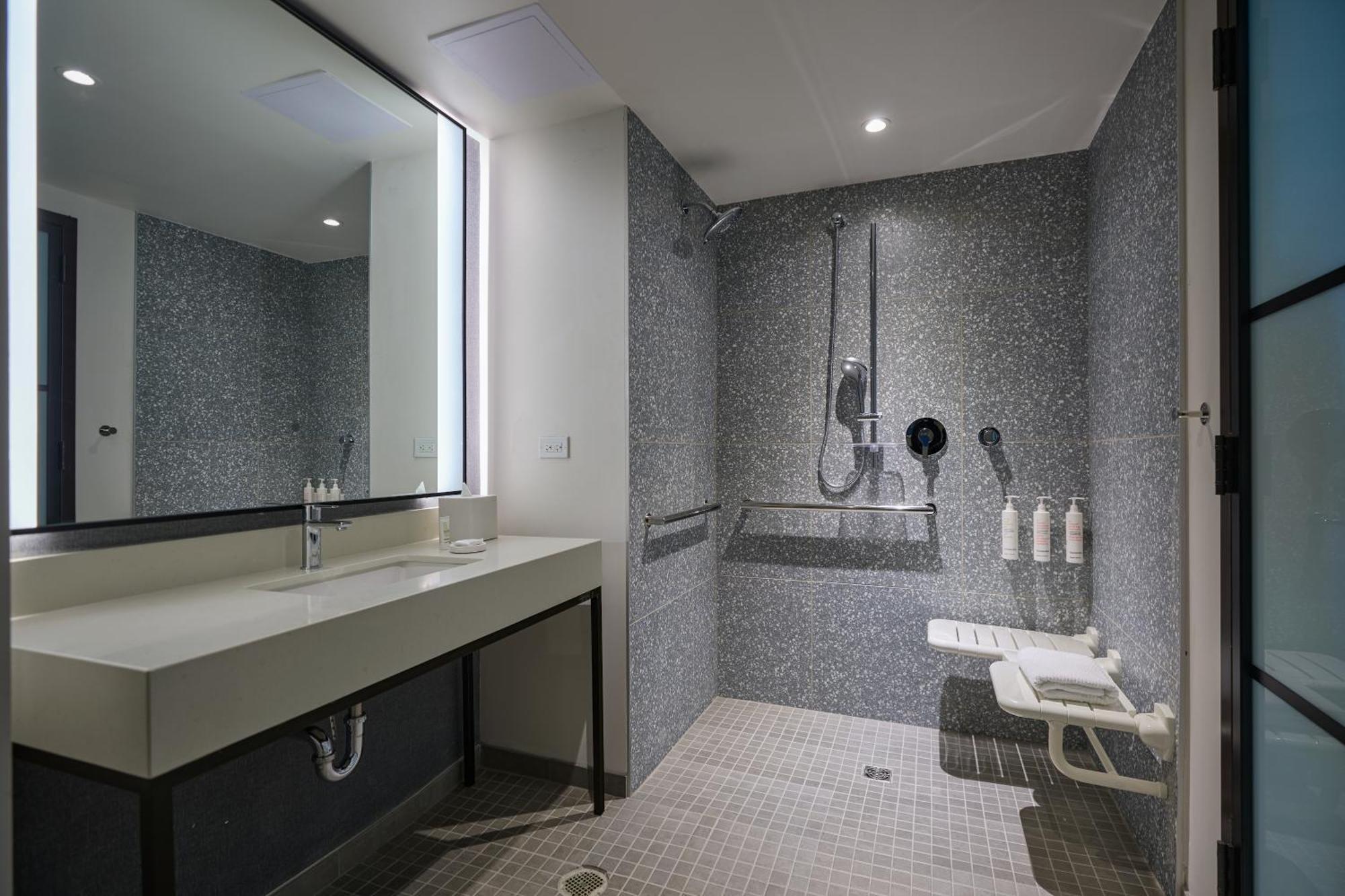 Marriott & Hotel 4*