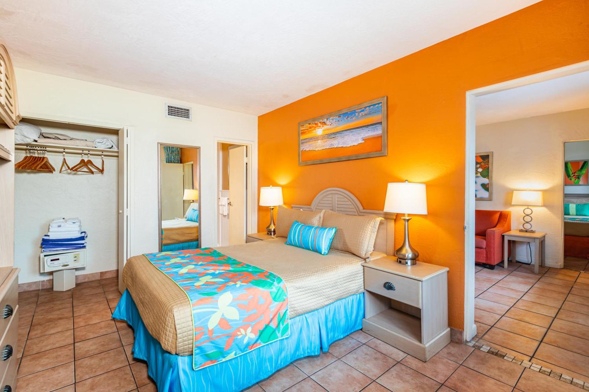 Enchanted Isle Aparthotel Hollywood
