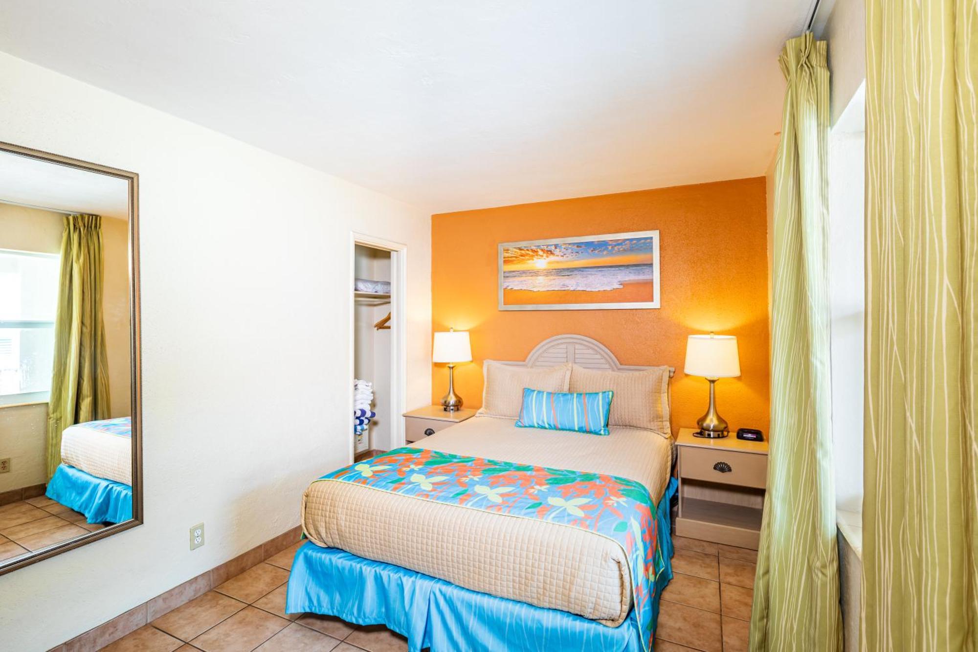 Enchanted Isle Aparthotel