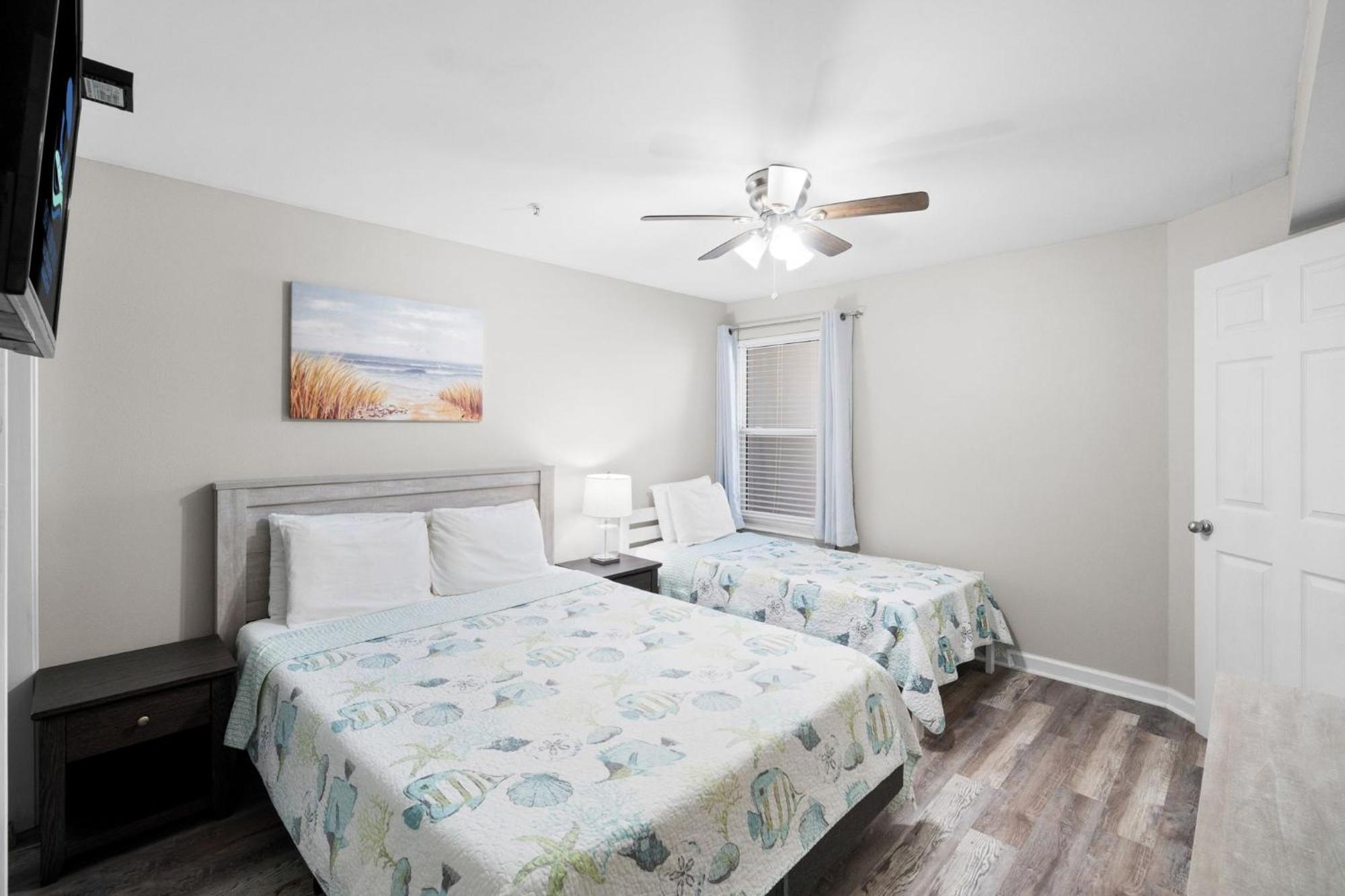Front Paradise Palms 205, Free Activities Included! Fort Walton Beach