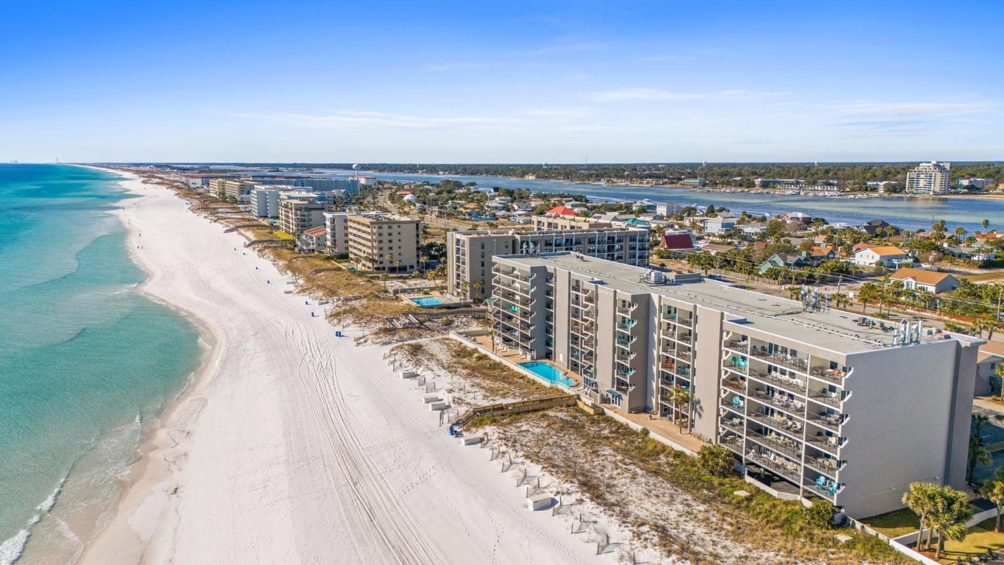Front, Sugar Shores 2a, Free Activities Included! Holiday home