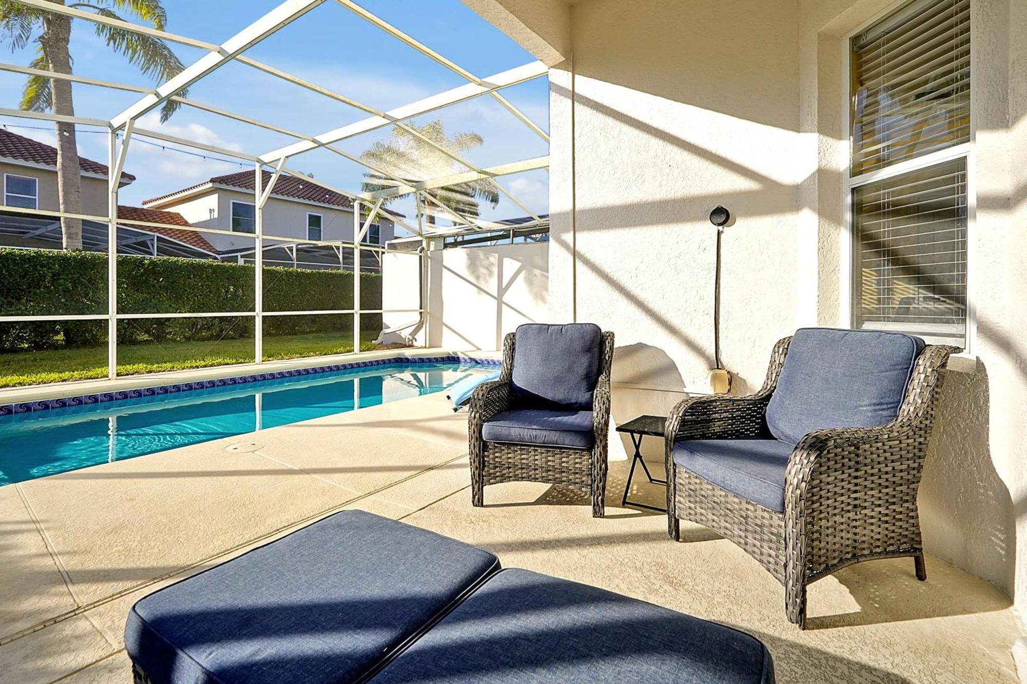 Tuscan Hills Home: Private Pool, Game Room& Near Holiday home