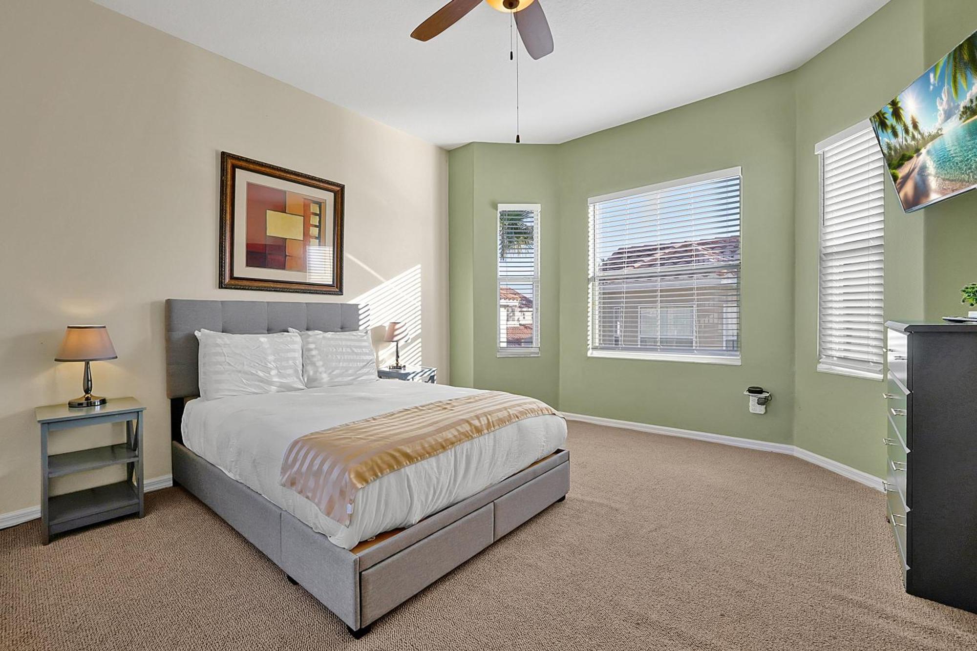 Tuscan Hills Home: Private Pool, Game Room& Near Davenport