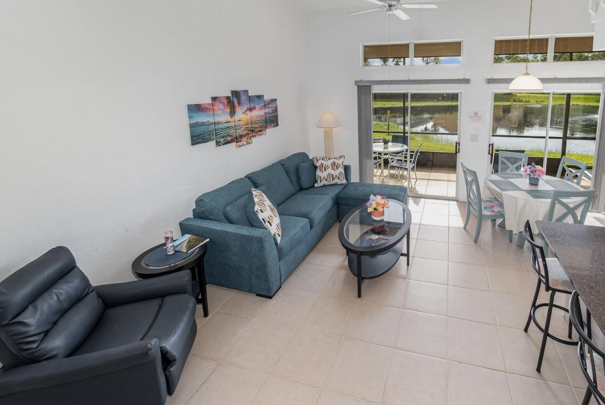 Holiday home Family W/ Pool & Water Views, Near *