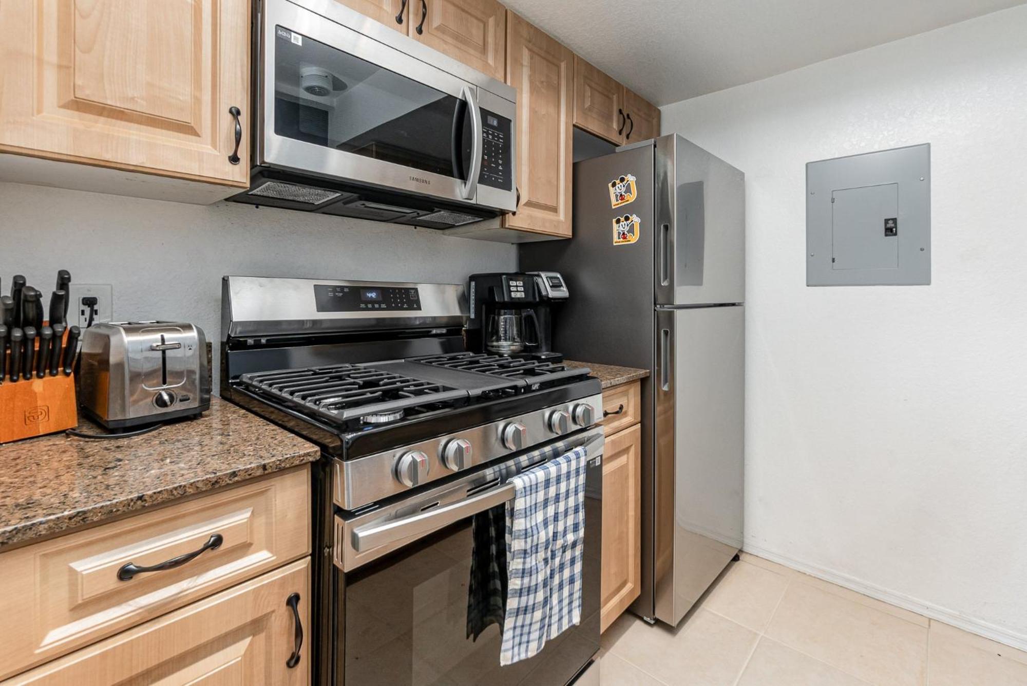 Family W/ Pool & Water Views, Near Kissimmee