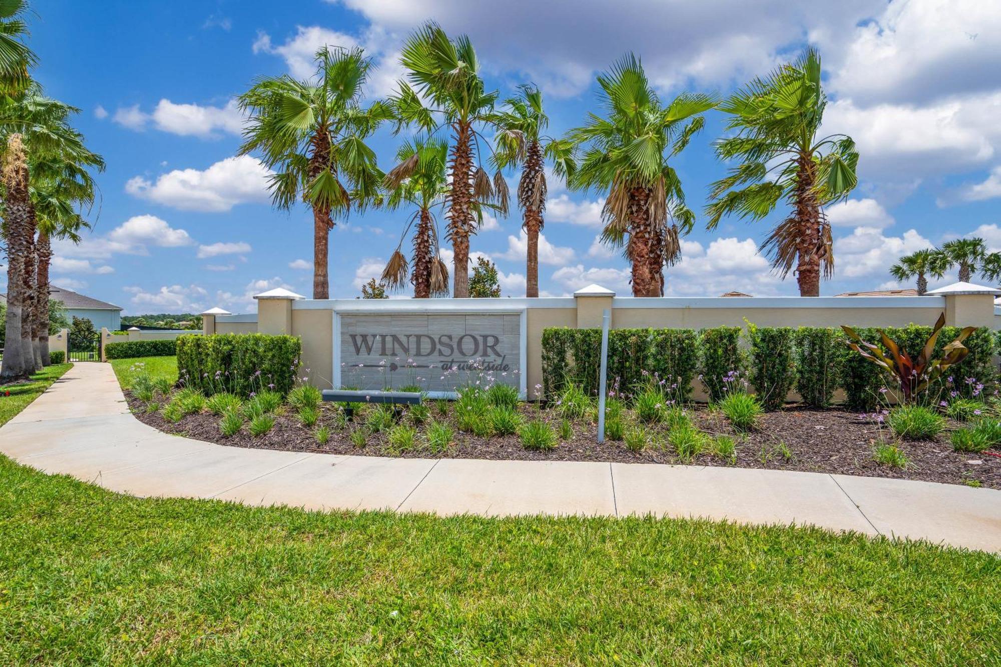 Holiday home Windsor At Westside: 8br Near W/ Pool & Game *