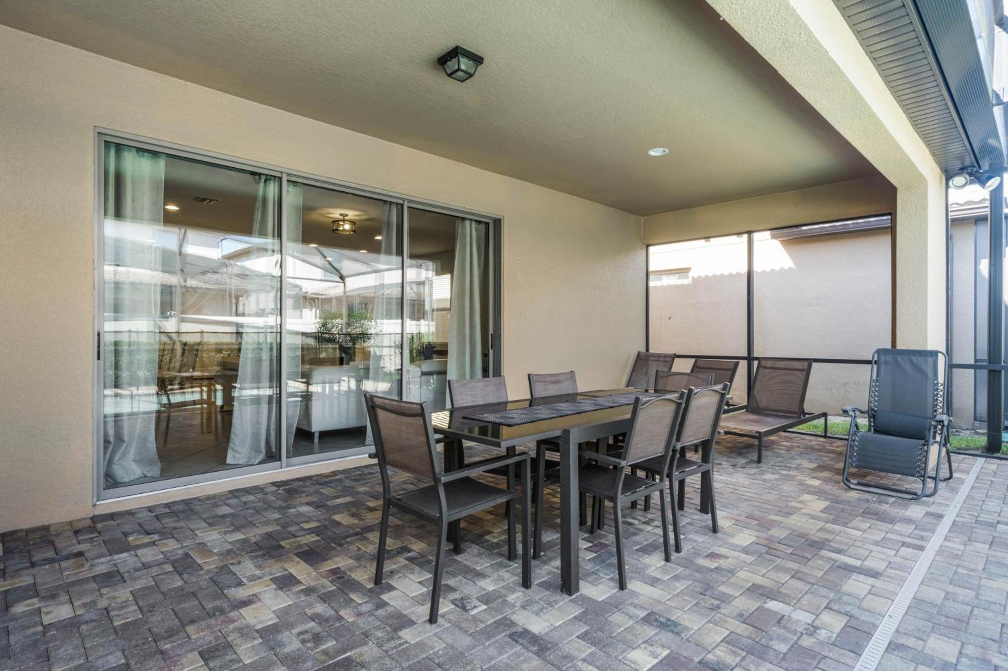 Holiday home Windsor At Westside: 8br Near W/ Pool & Game *