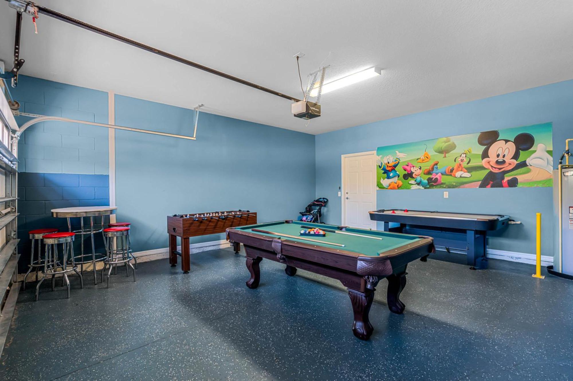 Windsor At Westside: 8br Near W/ Pool & Game Kissimmee