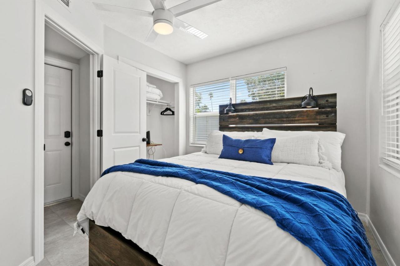 Holiday home The Coastal Retreat Modern 3br With Beachy Charm *