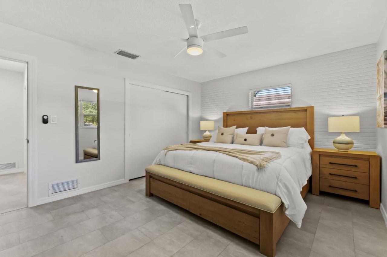 The Coastal Retreat Modern 3br With Beachy Charm Holiday home Seminole