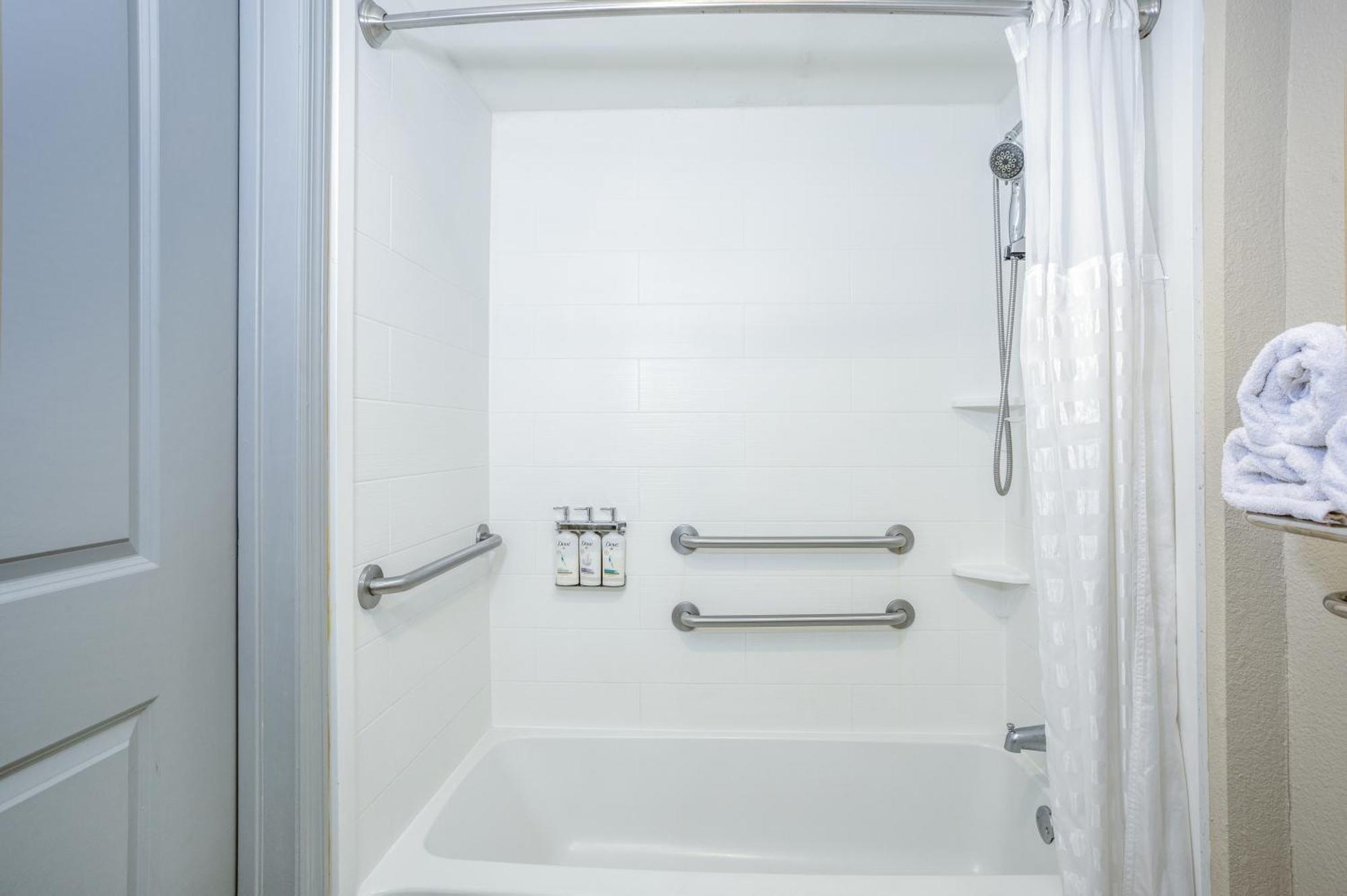 Express & Oceanfront Daytona Shores By Ihg Daytona Beach Shores