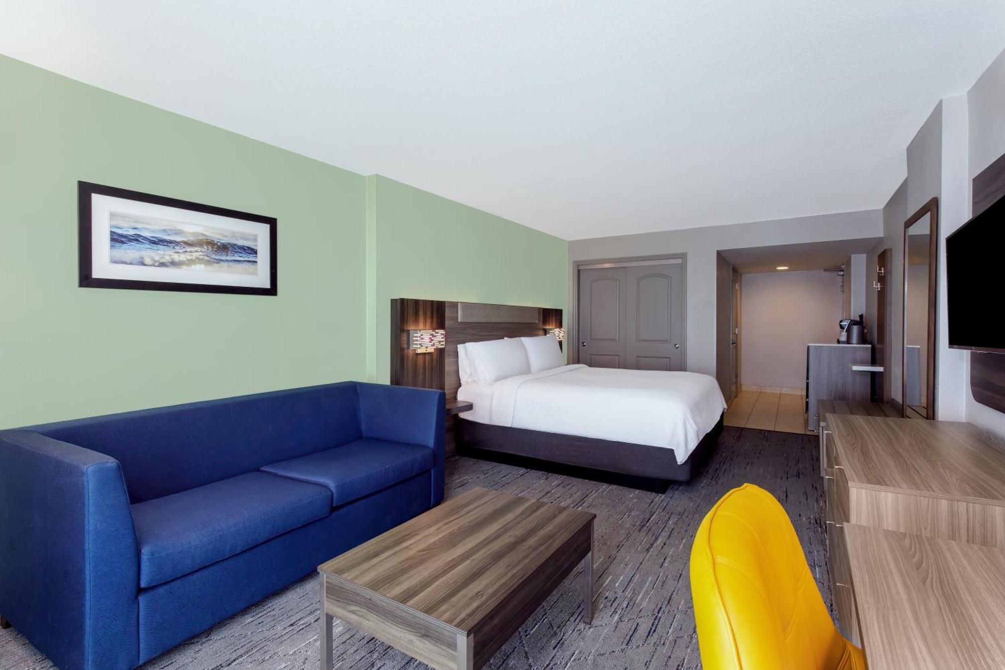 Express & Oceanfront Daytona Shores By Ihg Resort 3*