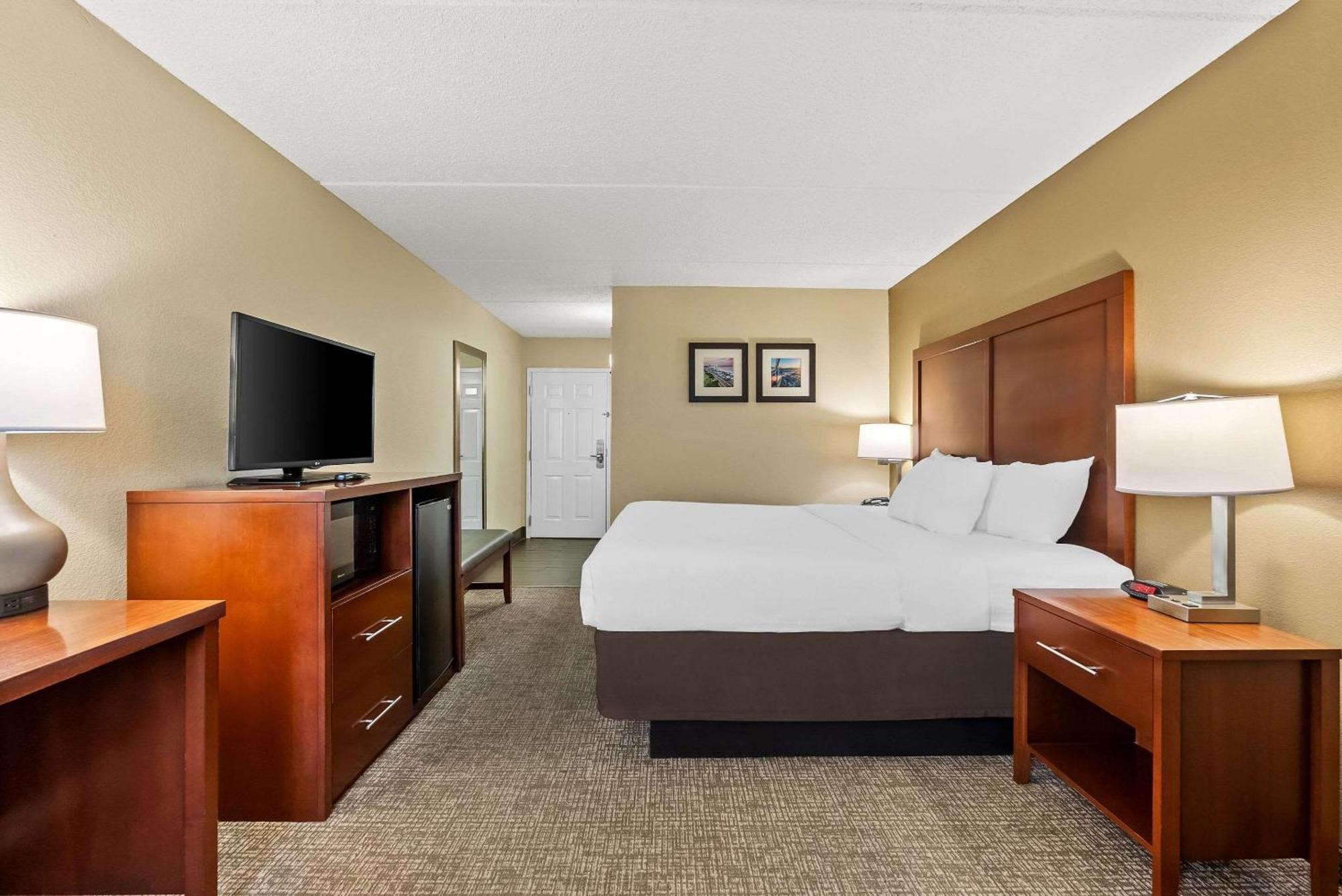 Comfort & - St Andrew Panama City