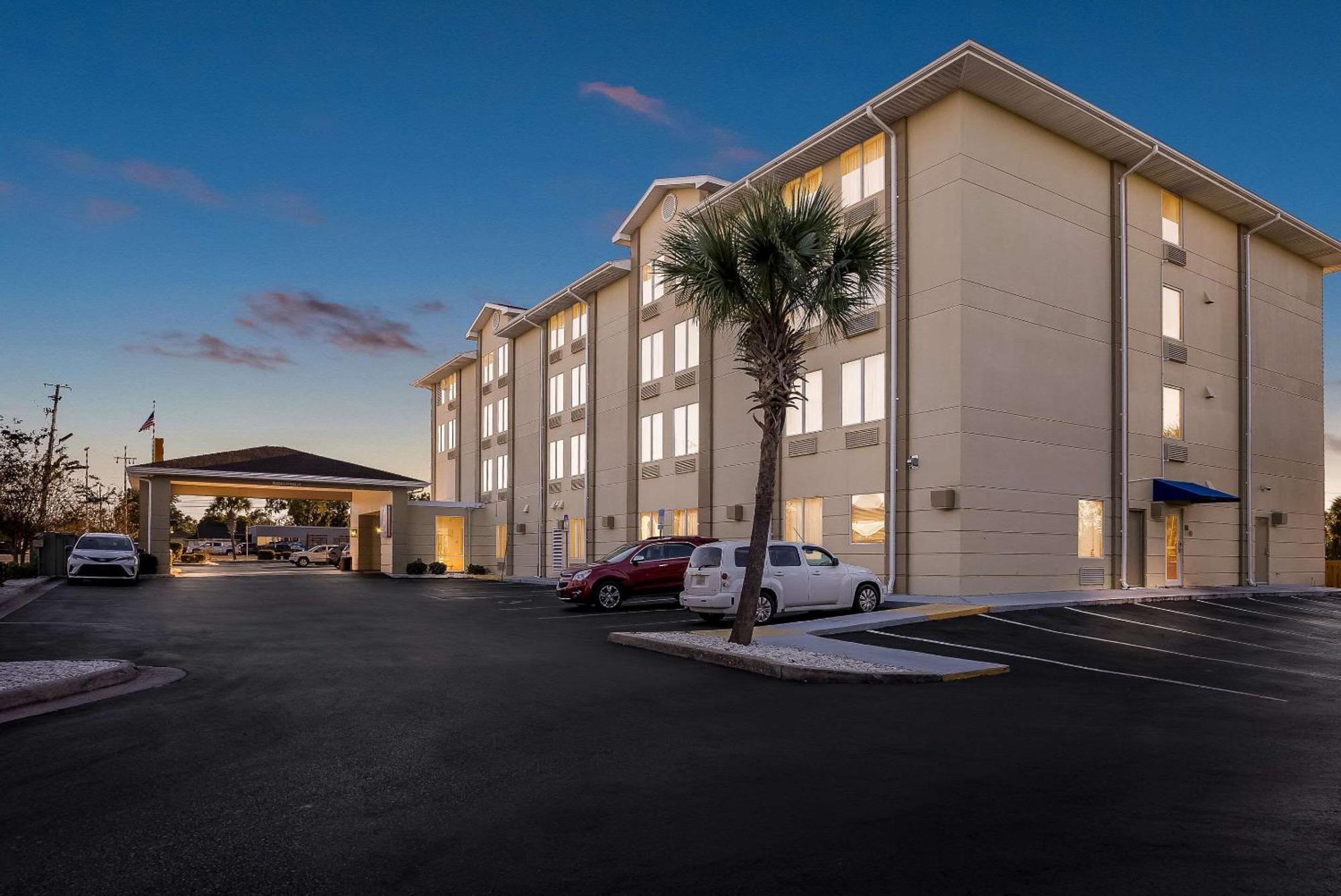 Hotel Comfort & - St Andrew Panama City