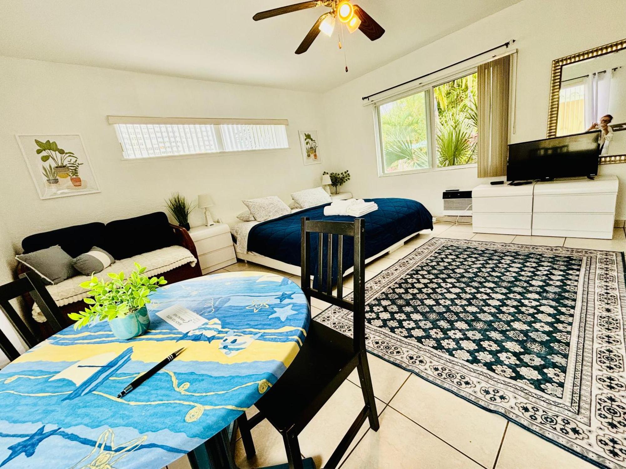 Tide Motel 3*