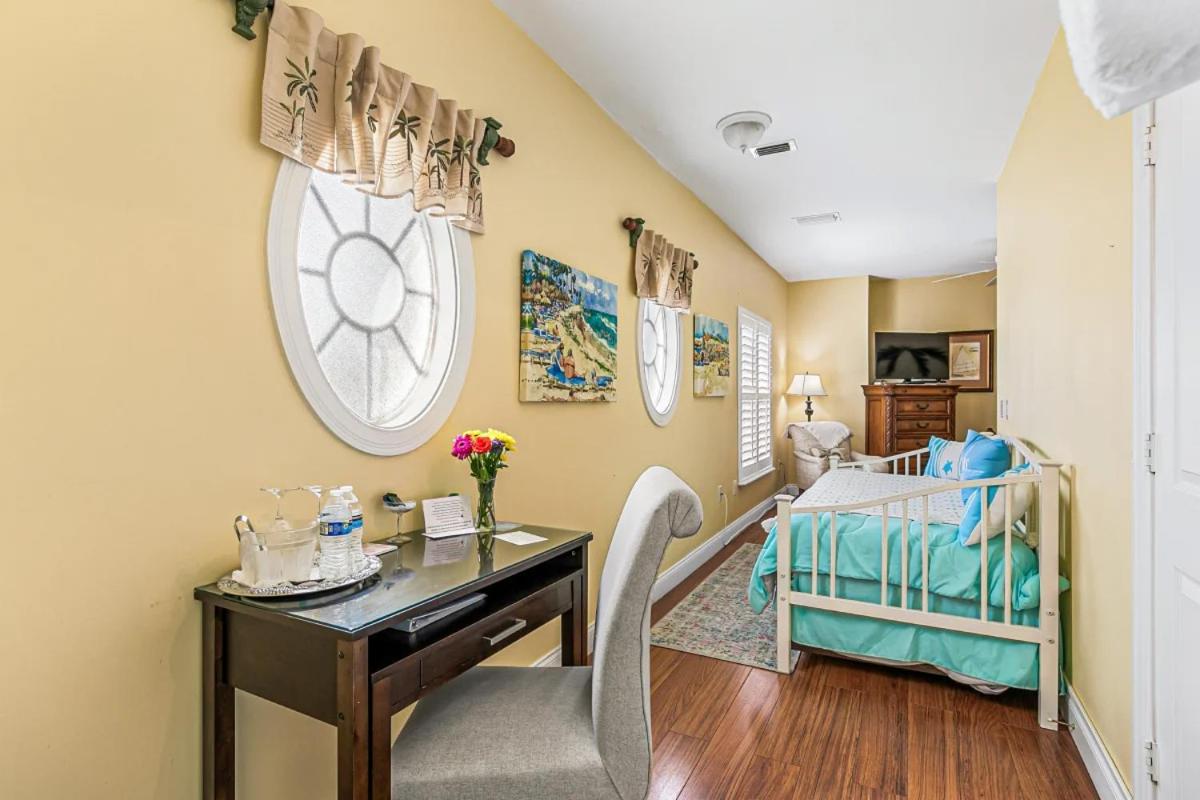 Windemere By The Sea Bed & Breakfast 4*