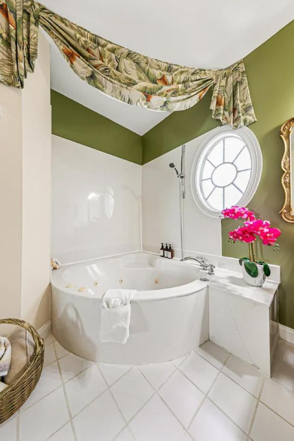 Bed & Breakfast Windemere By The Sea 4*