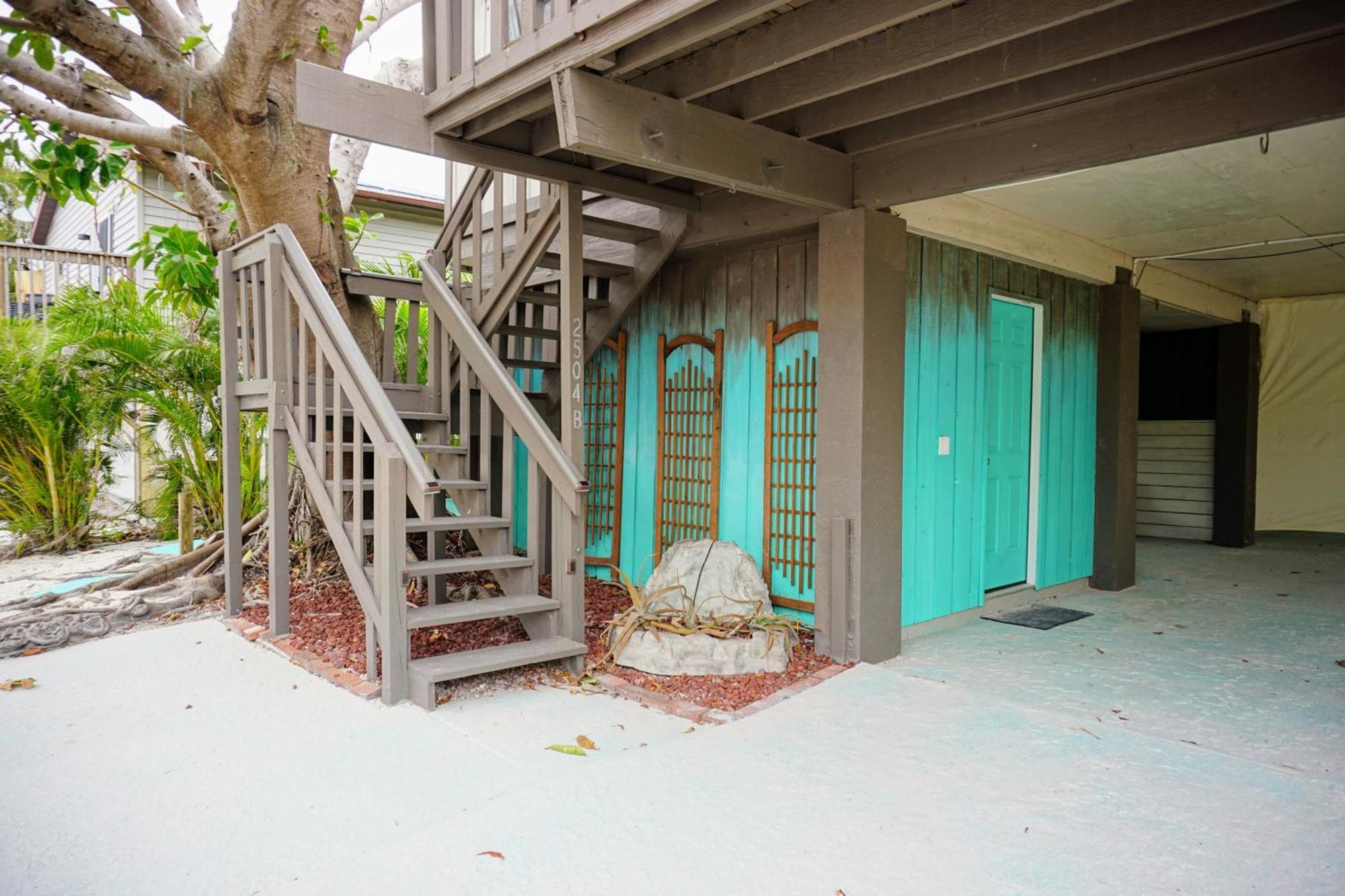 Holiday home Ami Tree House Bradenton Beach