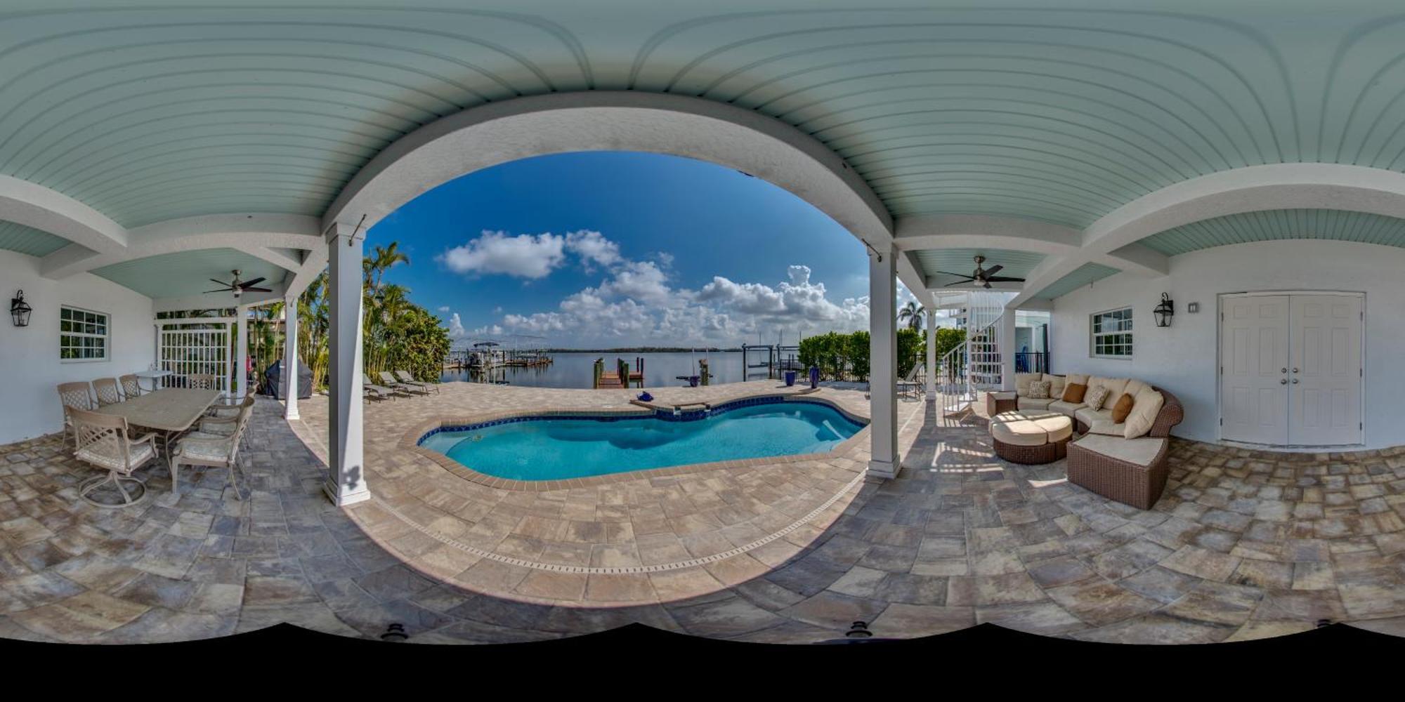 Prime Location, Luxurious And Tranquil Retreat - Back Bay Beauty - Roelens * Fort Myers Beach
