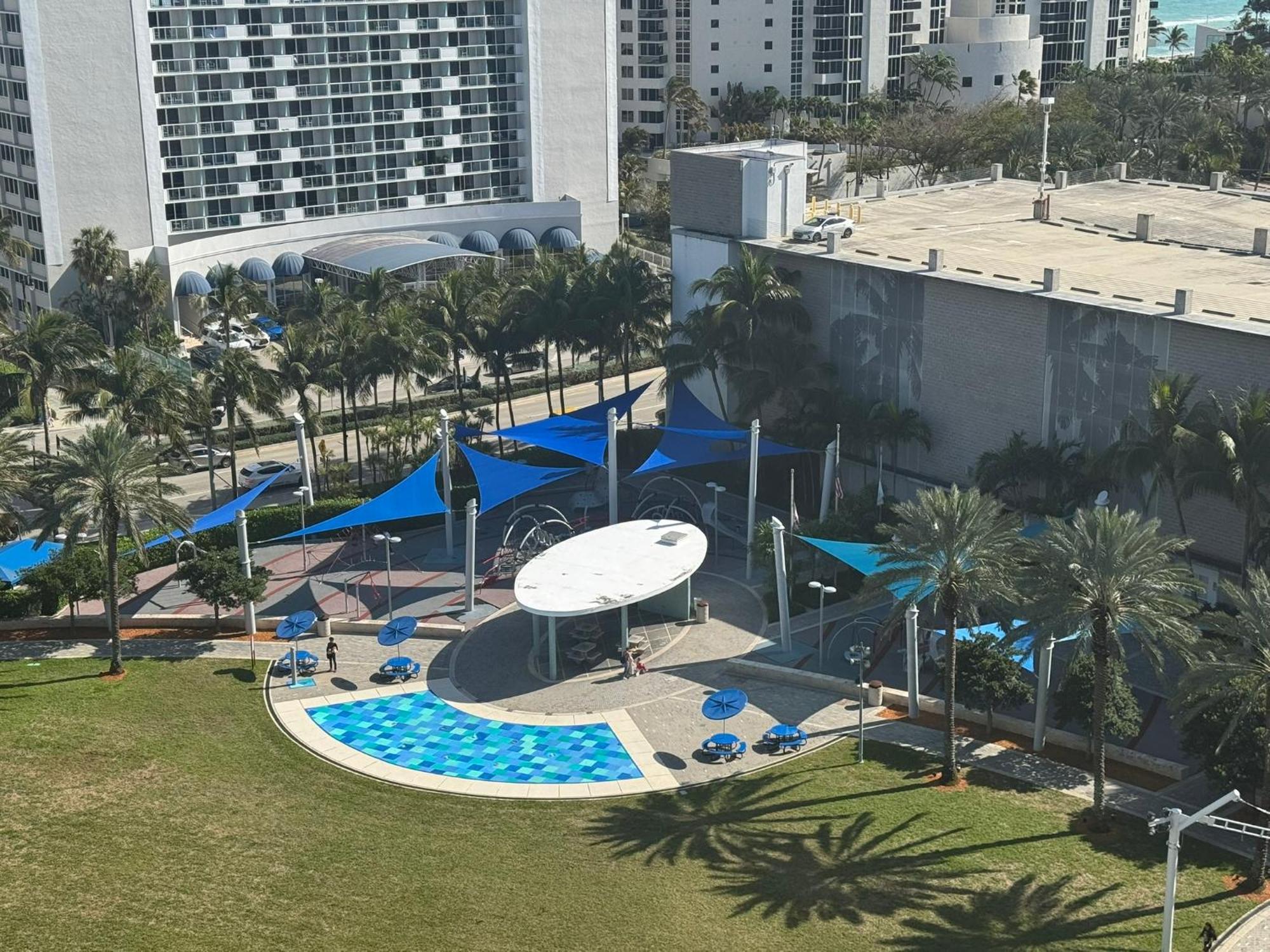 Luxury With Amenities Sunny Isles *