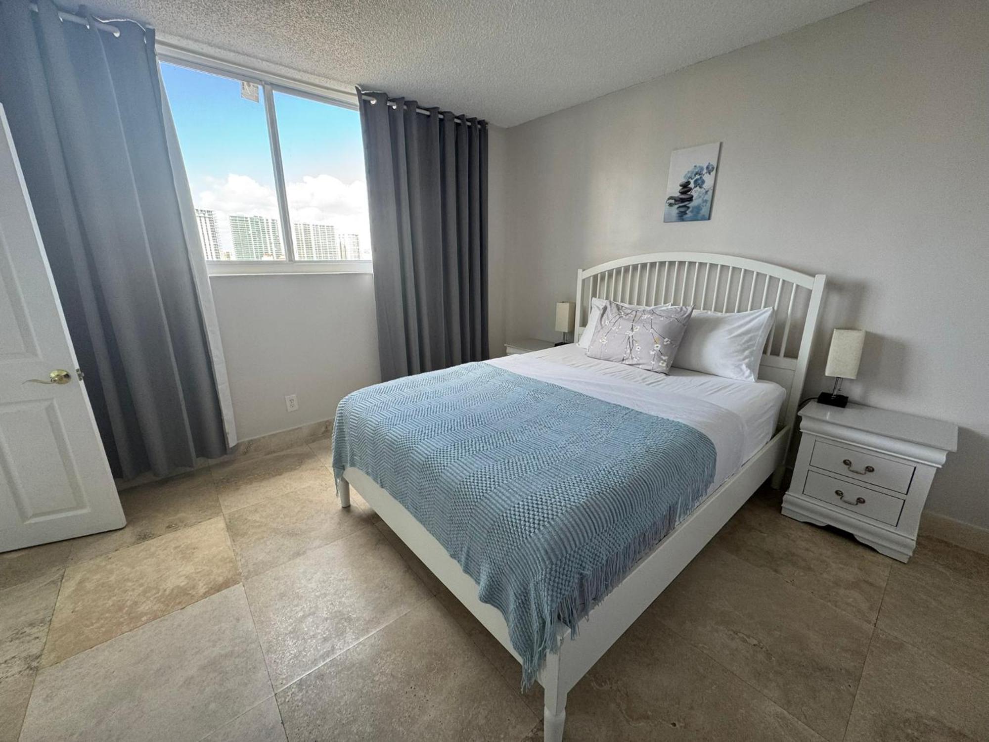 Luxury With Amenities Sunny Isles Apartment Sunny Isles Beach