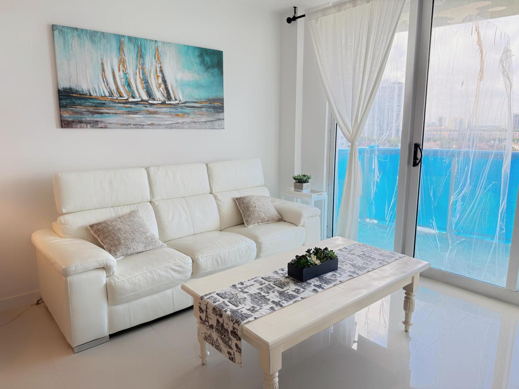 1 Spring Promo - Sunny Isles Seaview Condo, Walk To Beach, Amazing Amenities Apartment Sunny Isles Beach