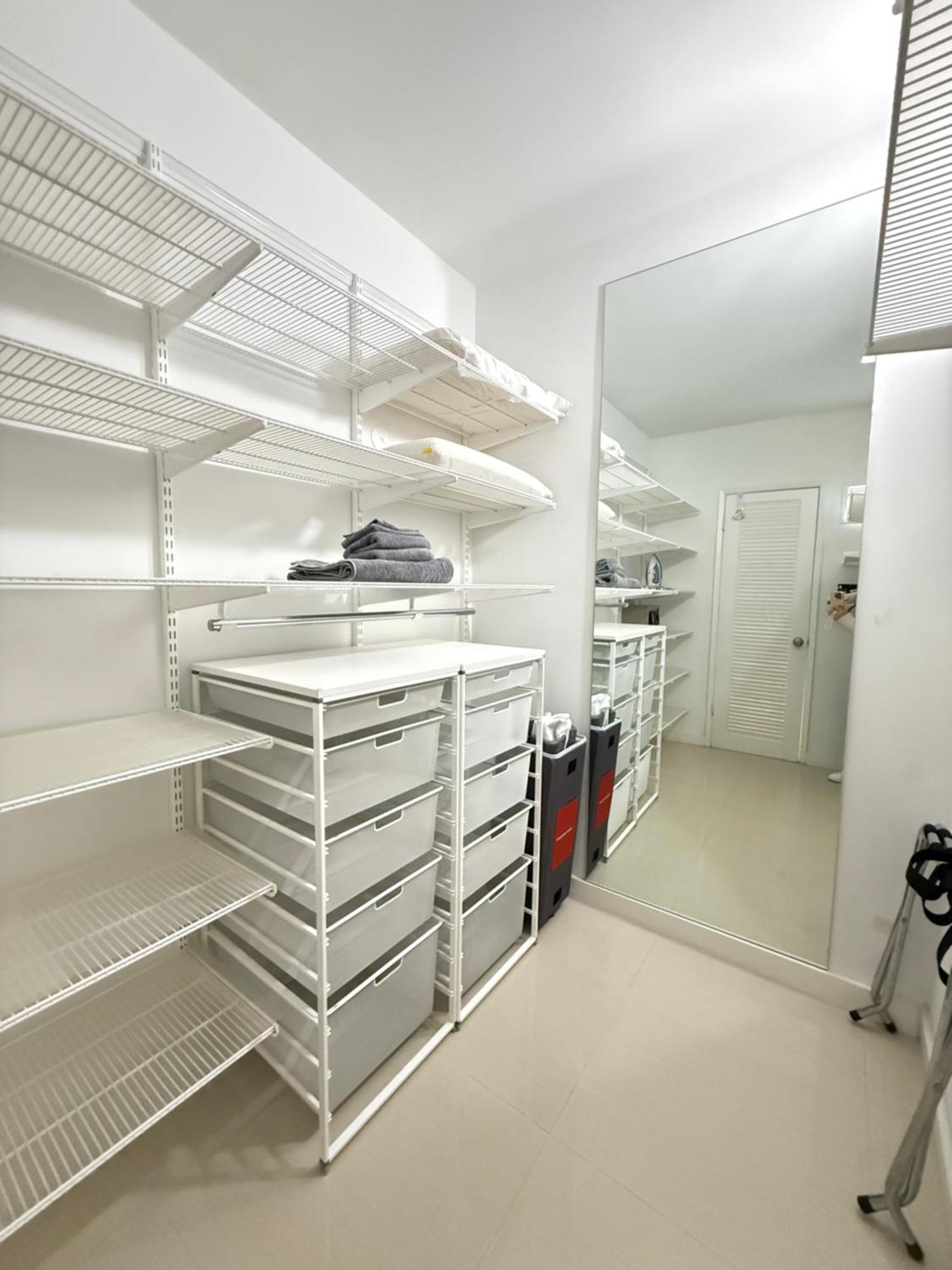 1 Spring Promo - Sunny Isles Seaview Condo, Walk To Beach, Amazing Amenities