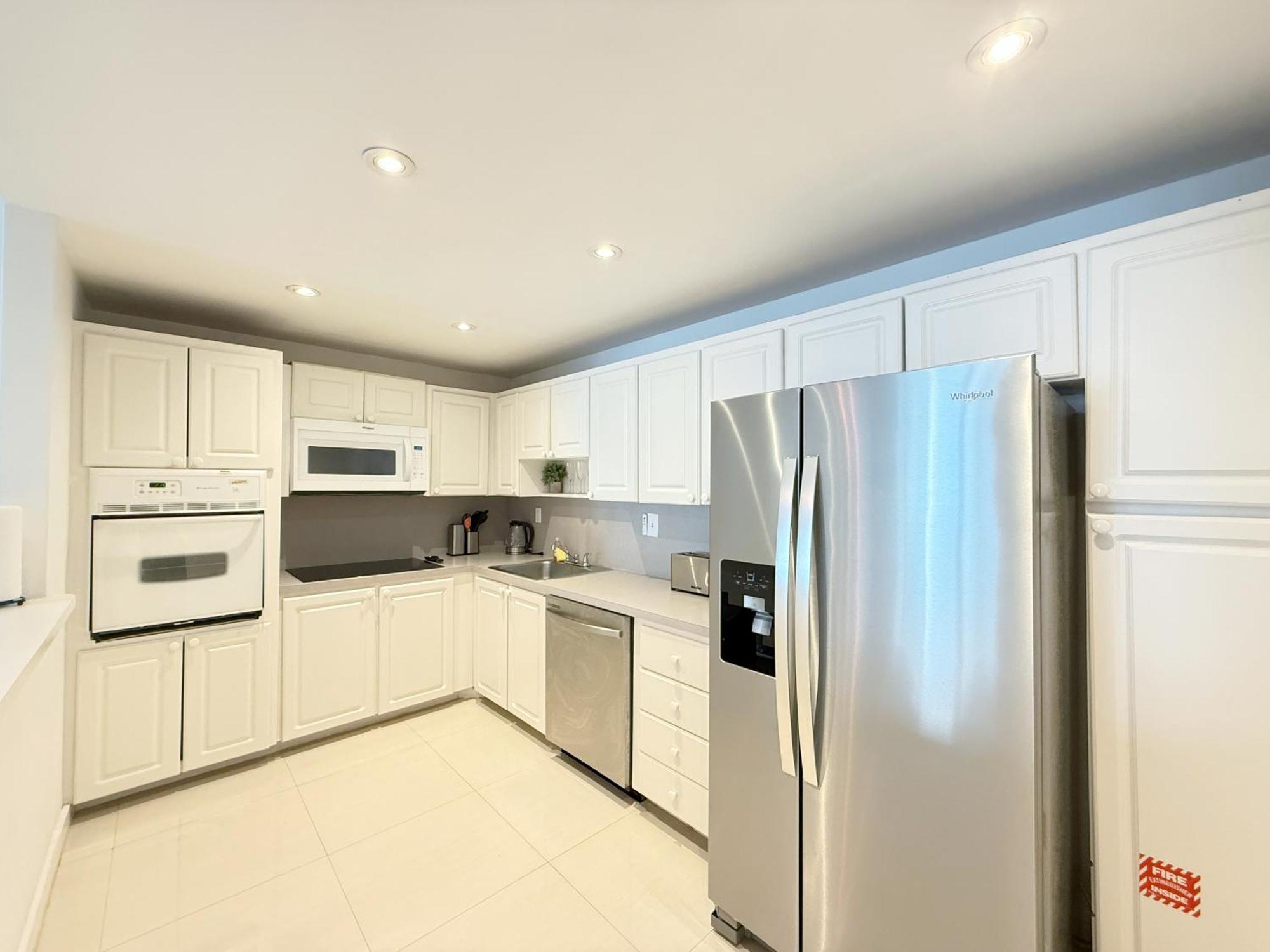 1 Spring Promo - Sunny Isles Seaview Condo, Walk To Beach, Amazing Amenities * Sunny Isles Beach