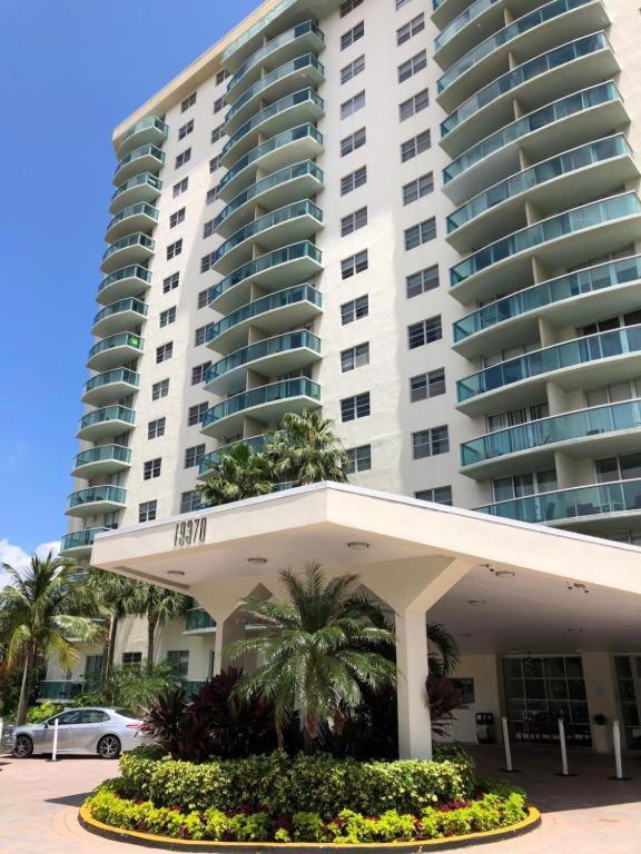 Apartment 1 Spring Promo - Sunny Isles Seaview Condo, Walk To Beach, Amazing Amenities Sunny Isles Beach