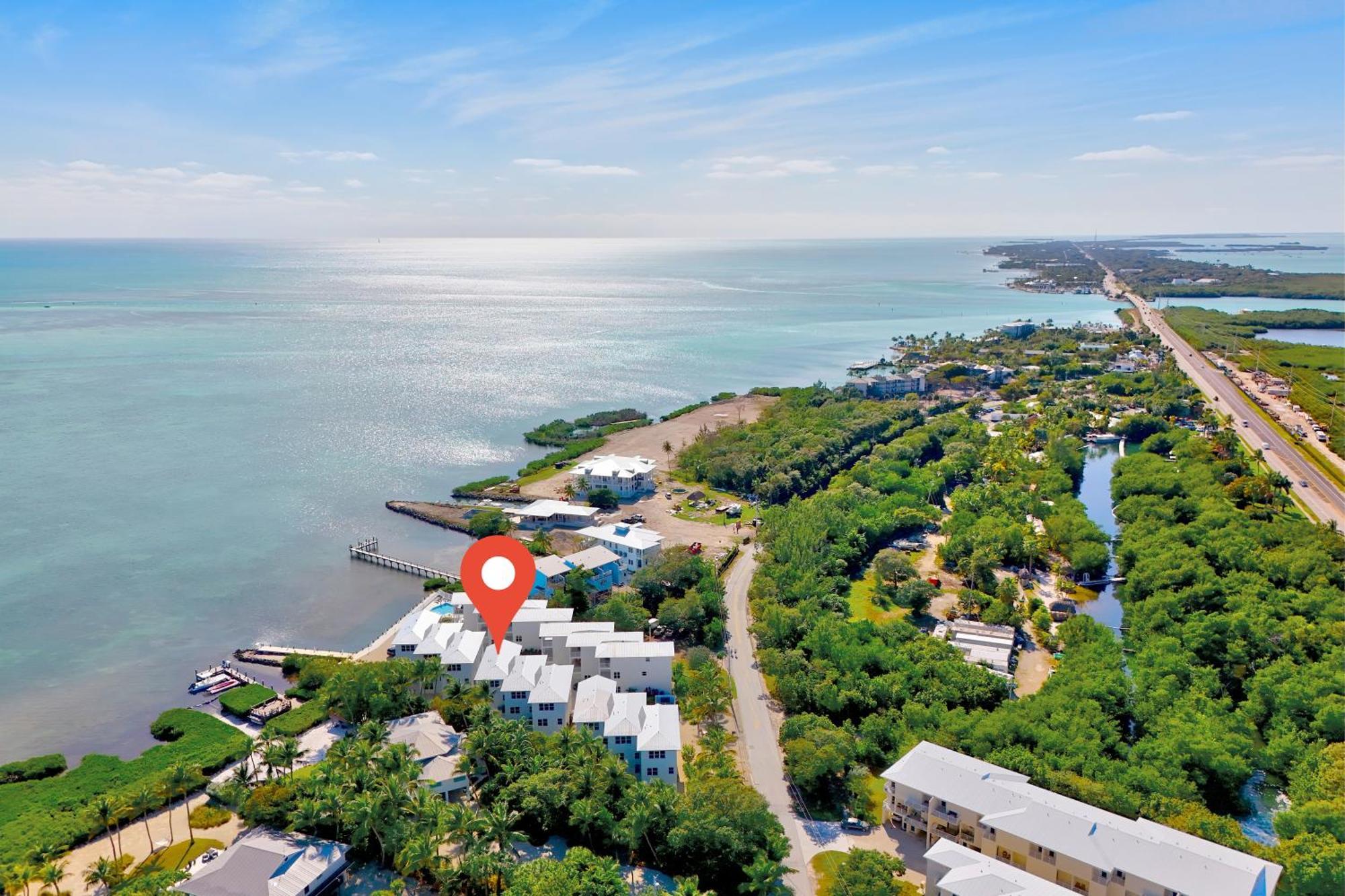 Holiday home At The Sandbar - Oceanfront, Htd Pool, Dock, Gameroom Islamorada