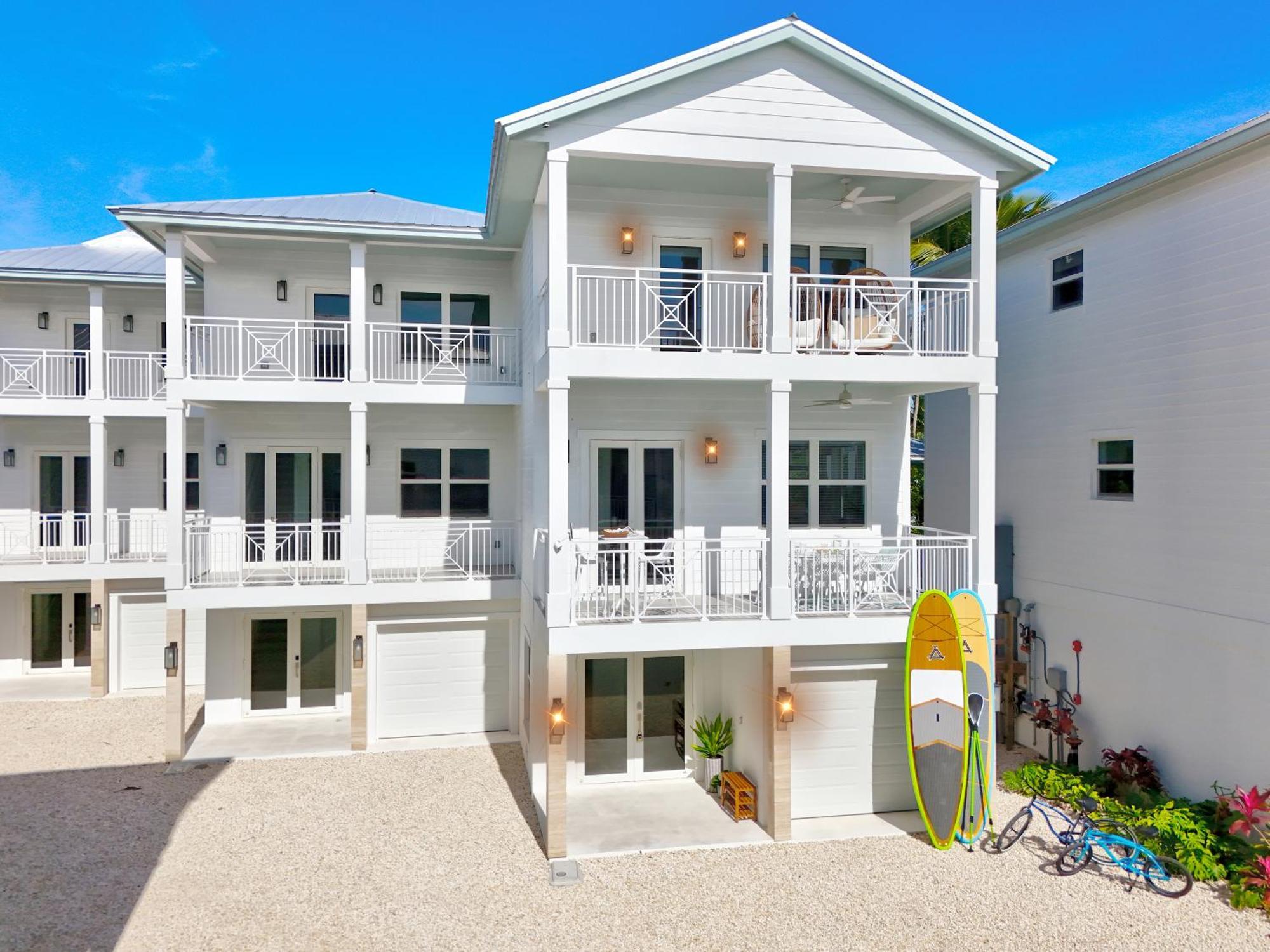 At The Sandbar - Oceanfront, Htd Pool, Dock, Gameroom * Islamorada