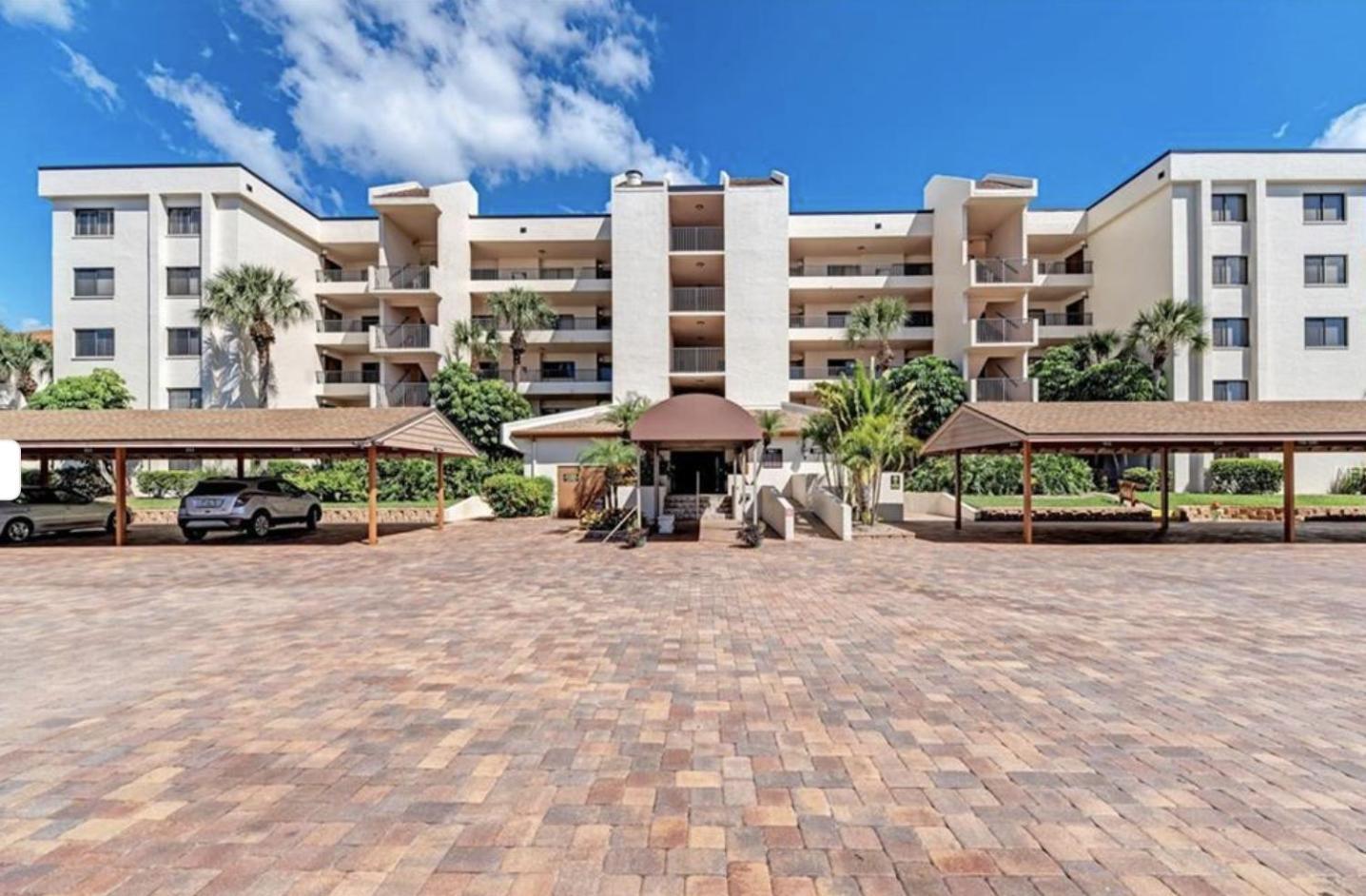 Available For Season! Tequila Sunrise On Siesta Key *